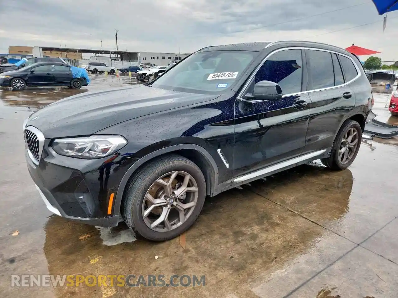 1 Photograph of a damaged car 5UX43DP0XR9U77502 BMW X3 2024