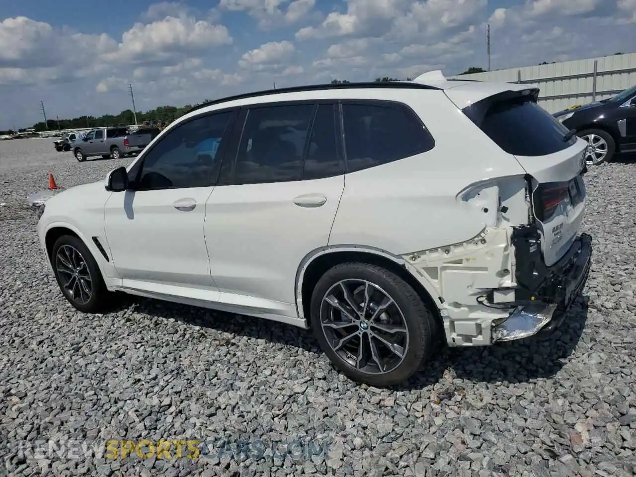 2 Photograph of a damaged car 5UX43DP0XR9V27279 BMW X3 2024