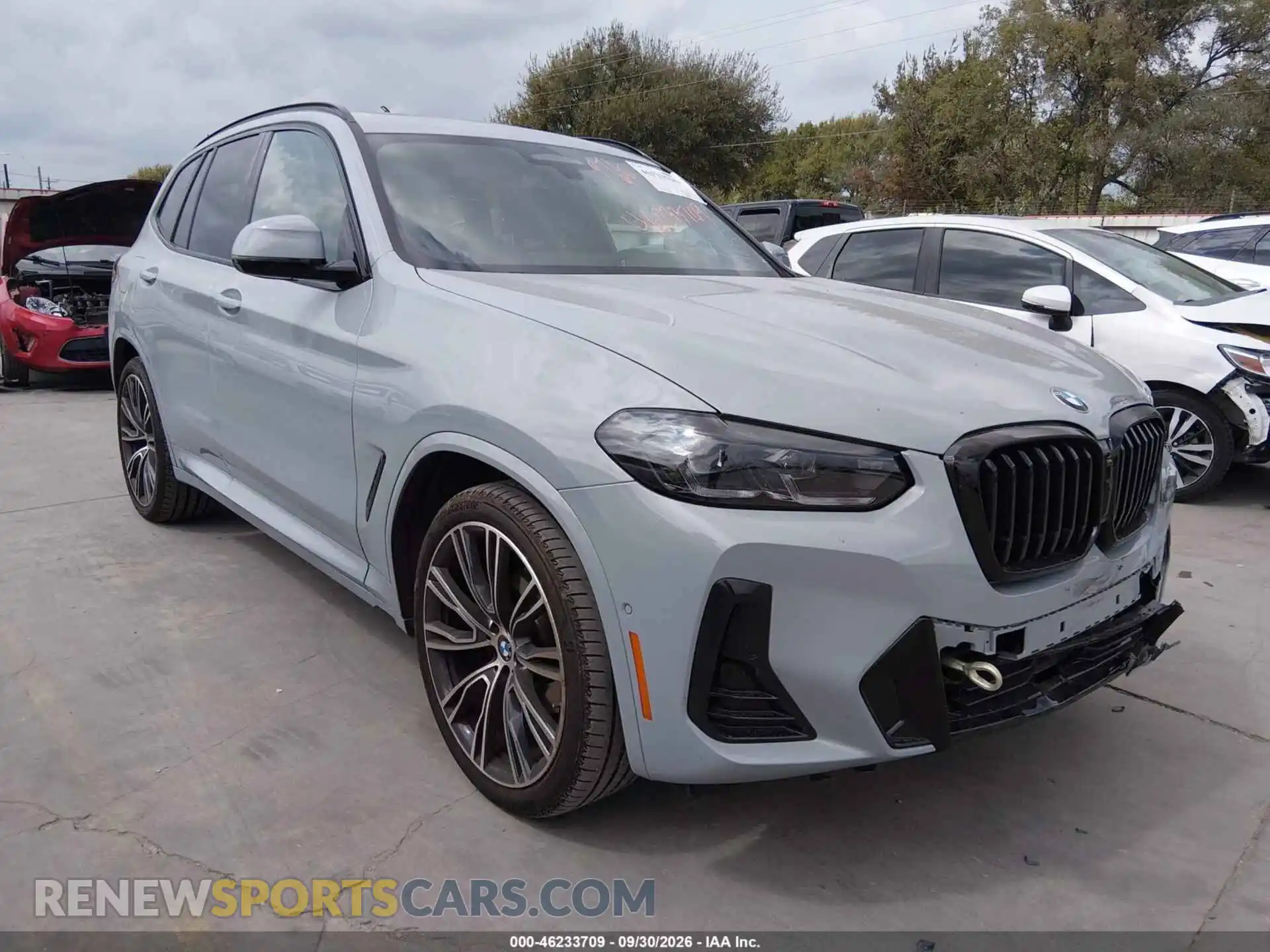 1 Photograph of a damaged car 5UX43DP0XR9X15543 BMW X3 2024