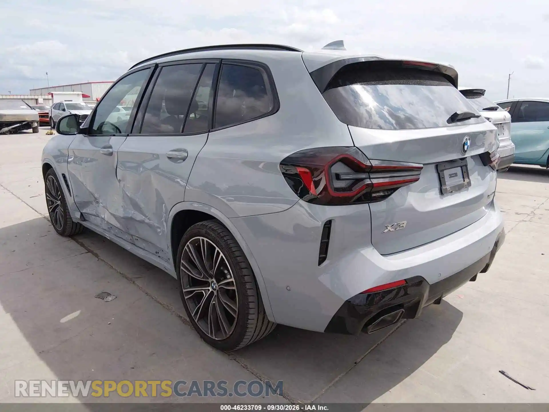 3 Photograph of a damaged car 5UX43DP0XR9X15543 BMW X3 2024