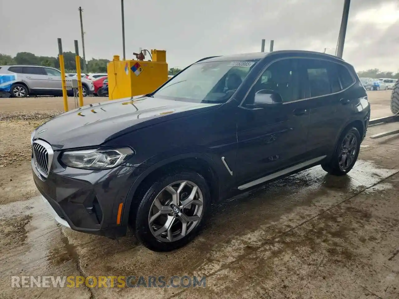 1 Photograph of a damaged car 5UX43DP0XR9X37607 BMW X3 2024