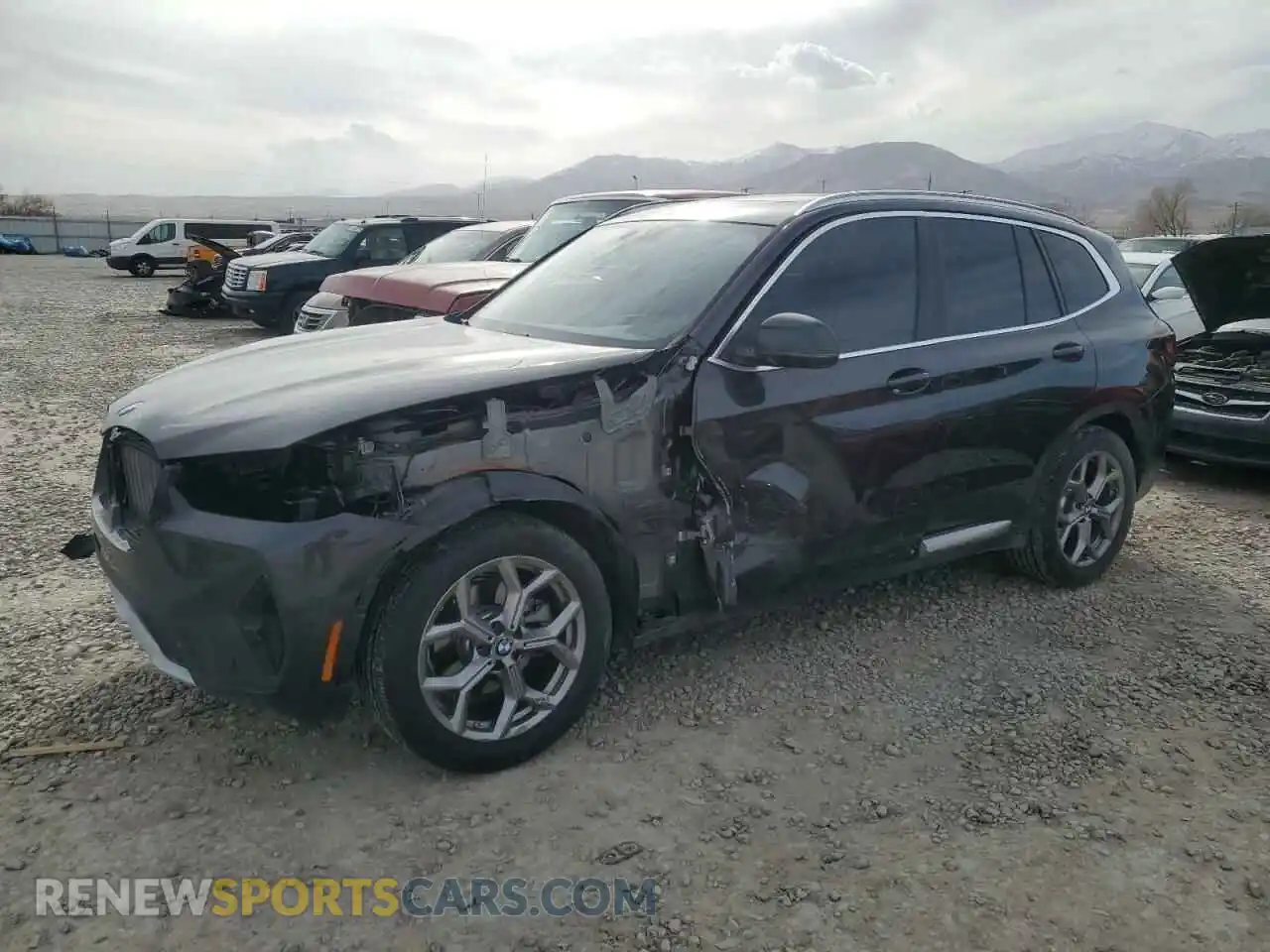 1 Photograph of a damaged car 5UX53DP00R9V76785 BMW X3 2024