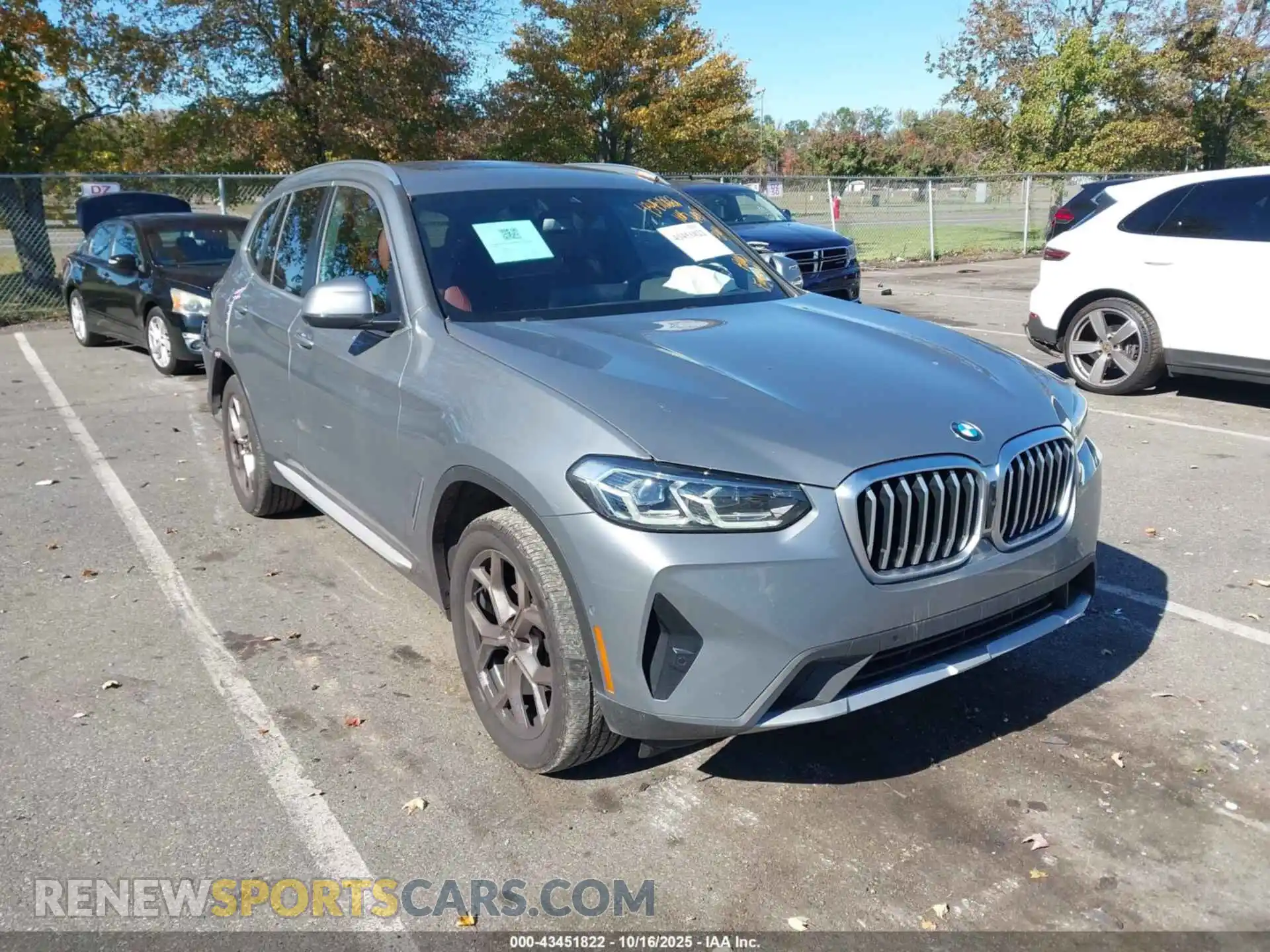 1 Photograph of a damaged car 5UX53DP01R9V43648 BMW X3 2024