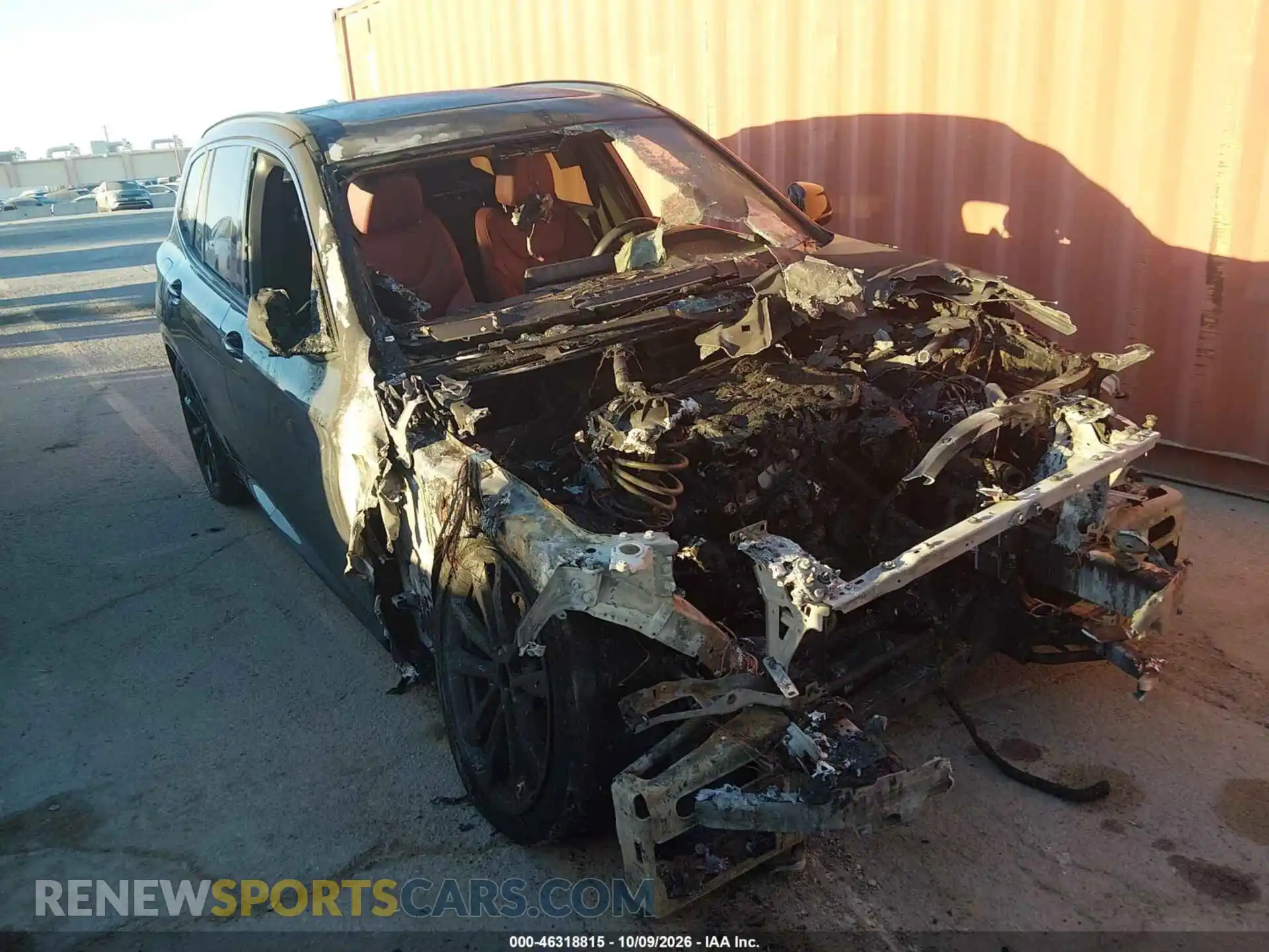 1 Photograph of a damaged car 5UX53DP01R9W10636 BMW X3 2024