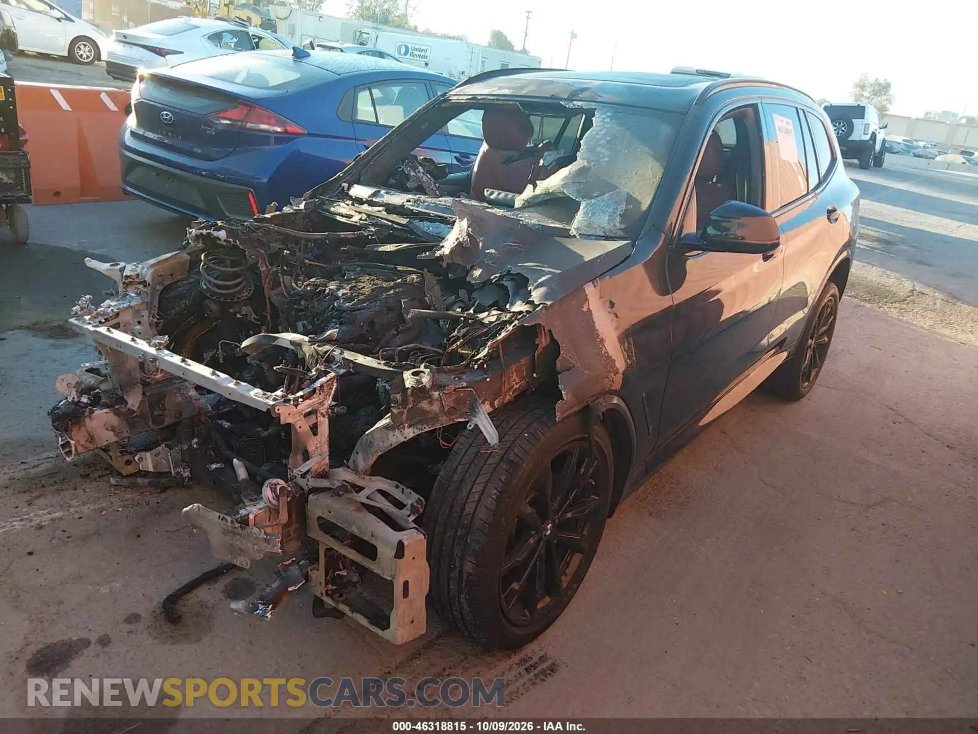 2 Photograph of a damaged car 5UX53DP01R9W10636 BMW X3 2024