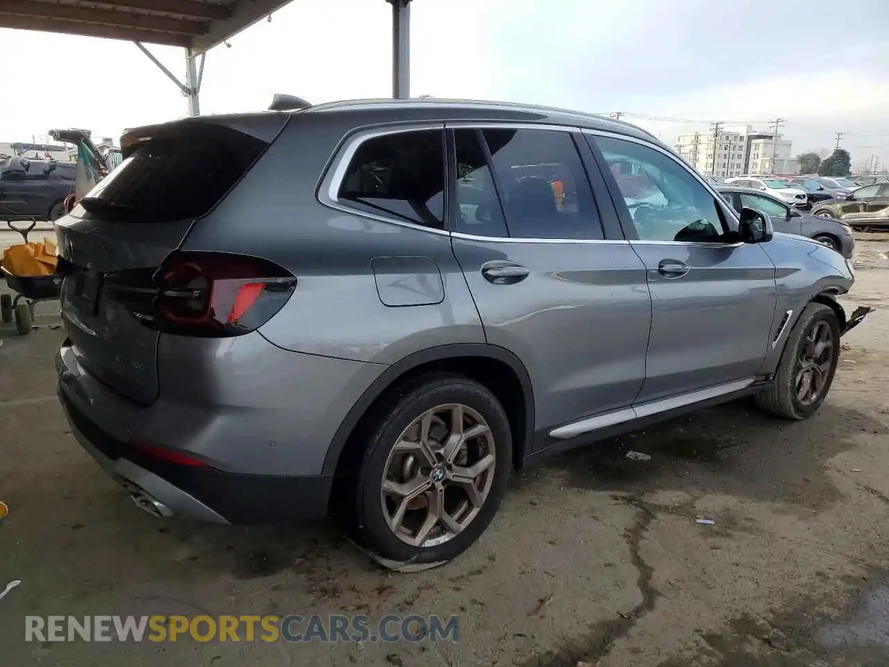 3 Photograph of a damaged car 5UX53DP01R9W93467 BMW X3 2024