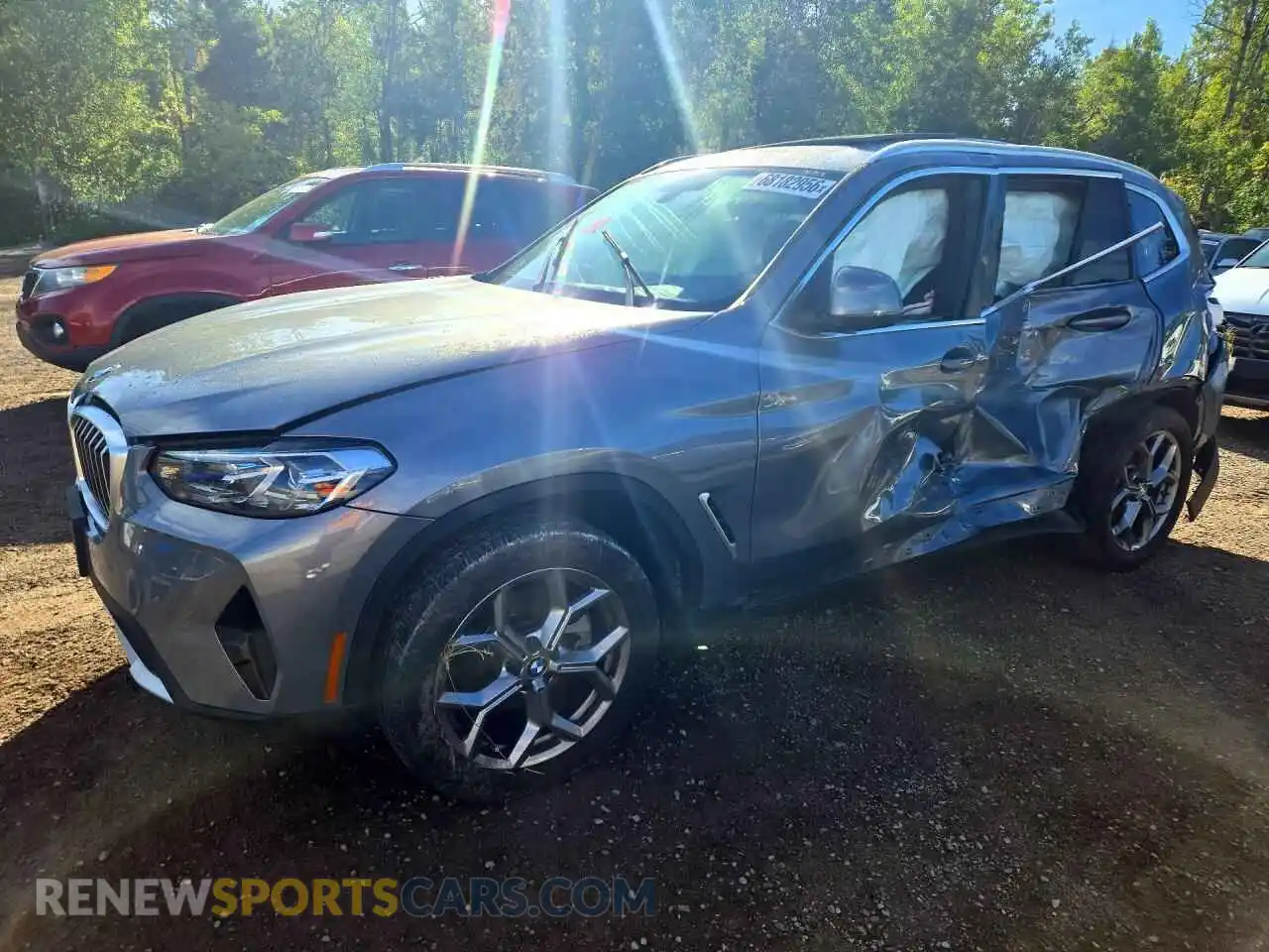 1 Photograph of a damaged car 5UX53DP02R9T51820 BMW X3 2024