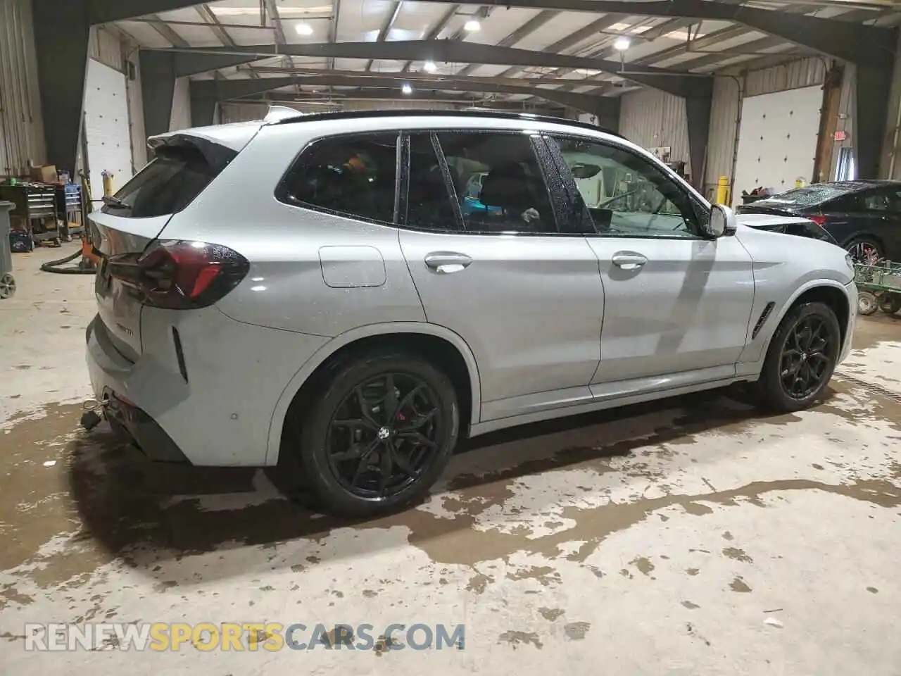 3 Photograph of a damaged car 5UX53DP02R9T86583 BMW X3 2024
