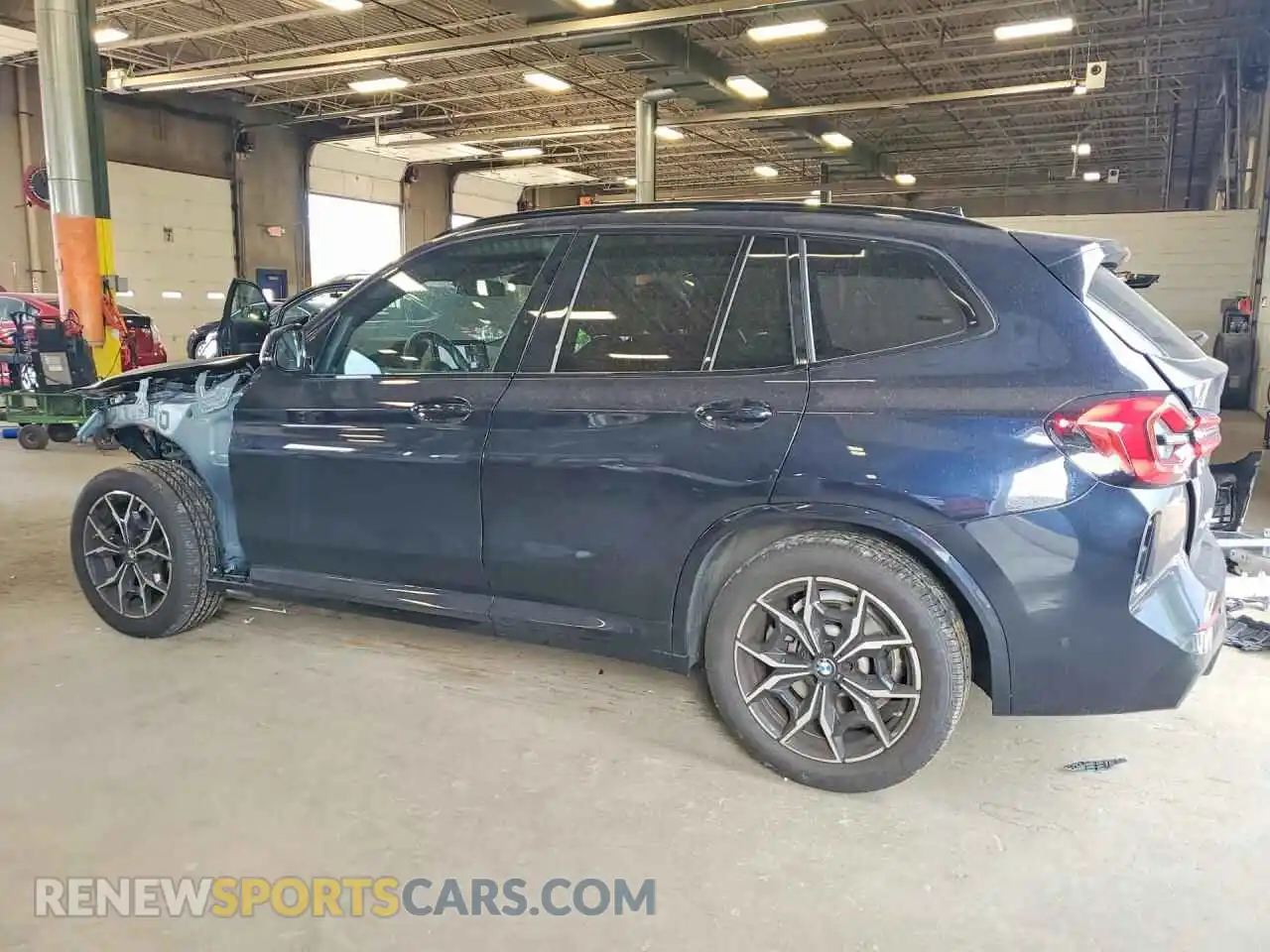 2 Фотография поврежденного автомобиля 5UX53DP02R9V70583 BMW X3 2024