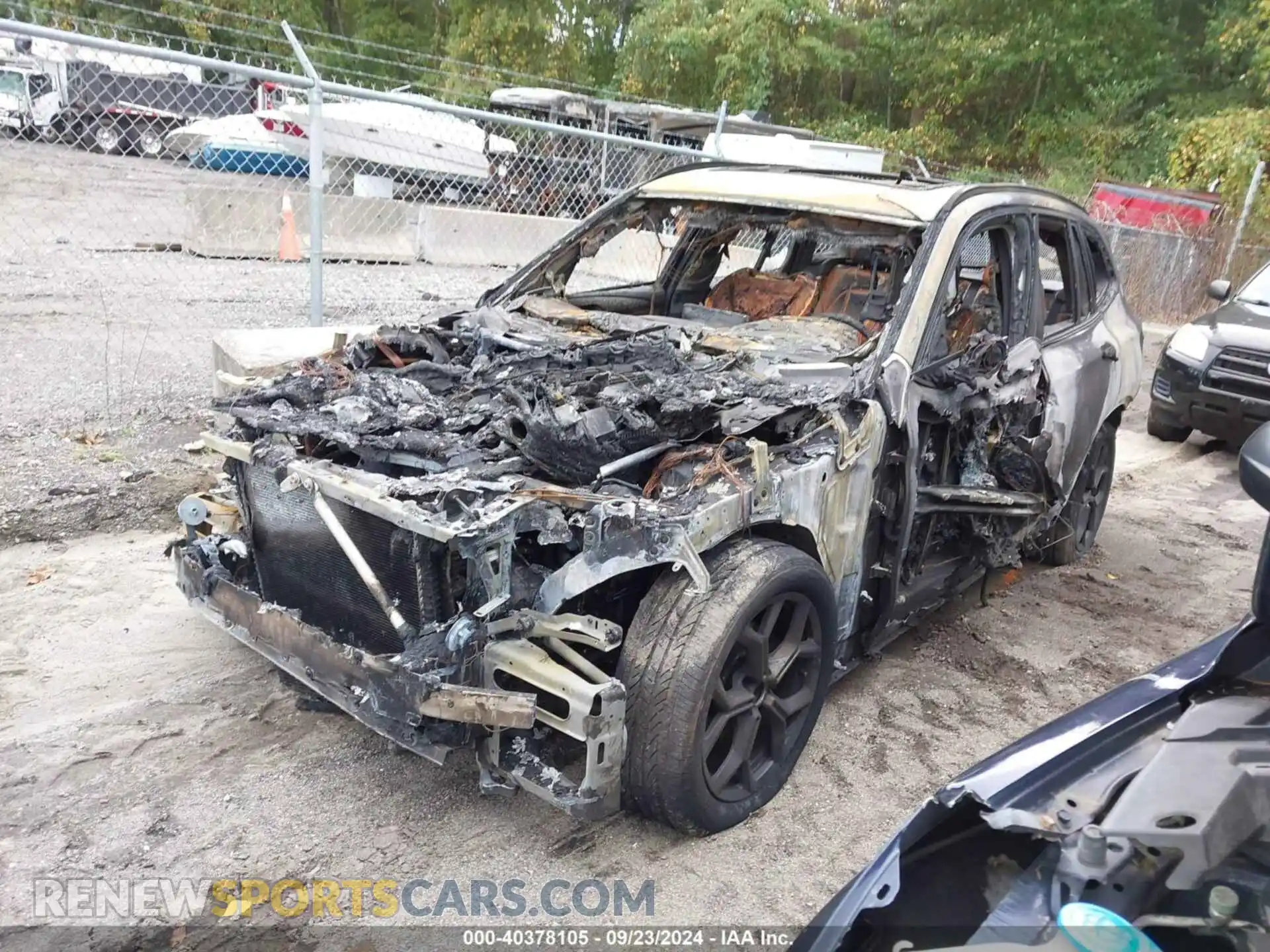 2 Photograph of a damaged car 5UX53DP02R9V80367 BMW X3 2024
