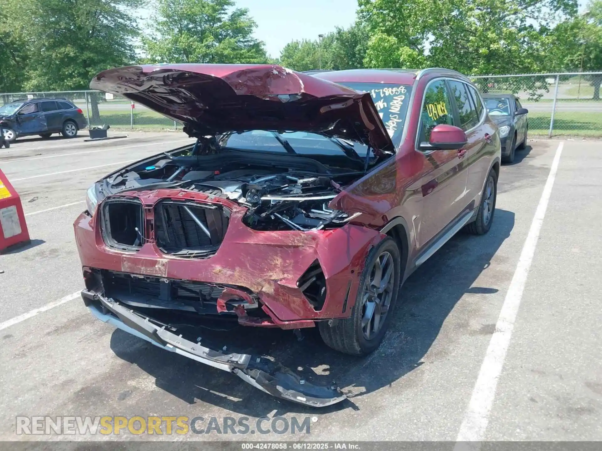2 Photograph of a damaged car 5UX53DP02R9W30216 BMW X3 2024