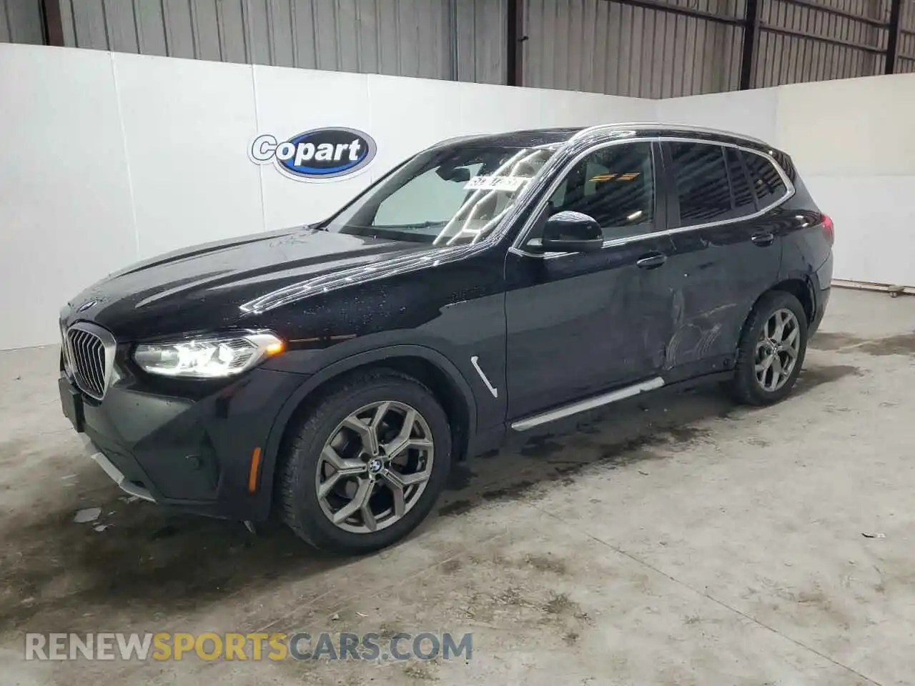 1 Photograph of a damaged car 5UX53DP03R9T88438 BMW X3 2024