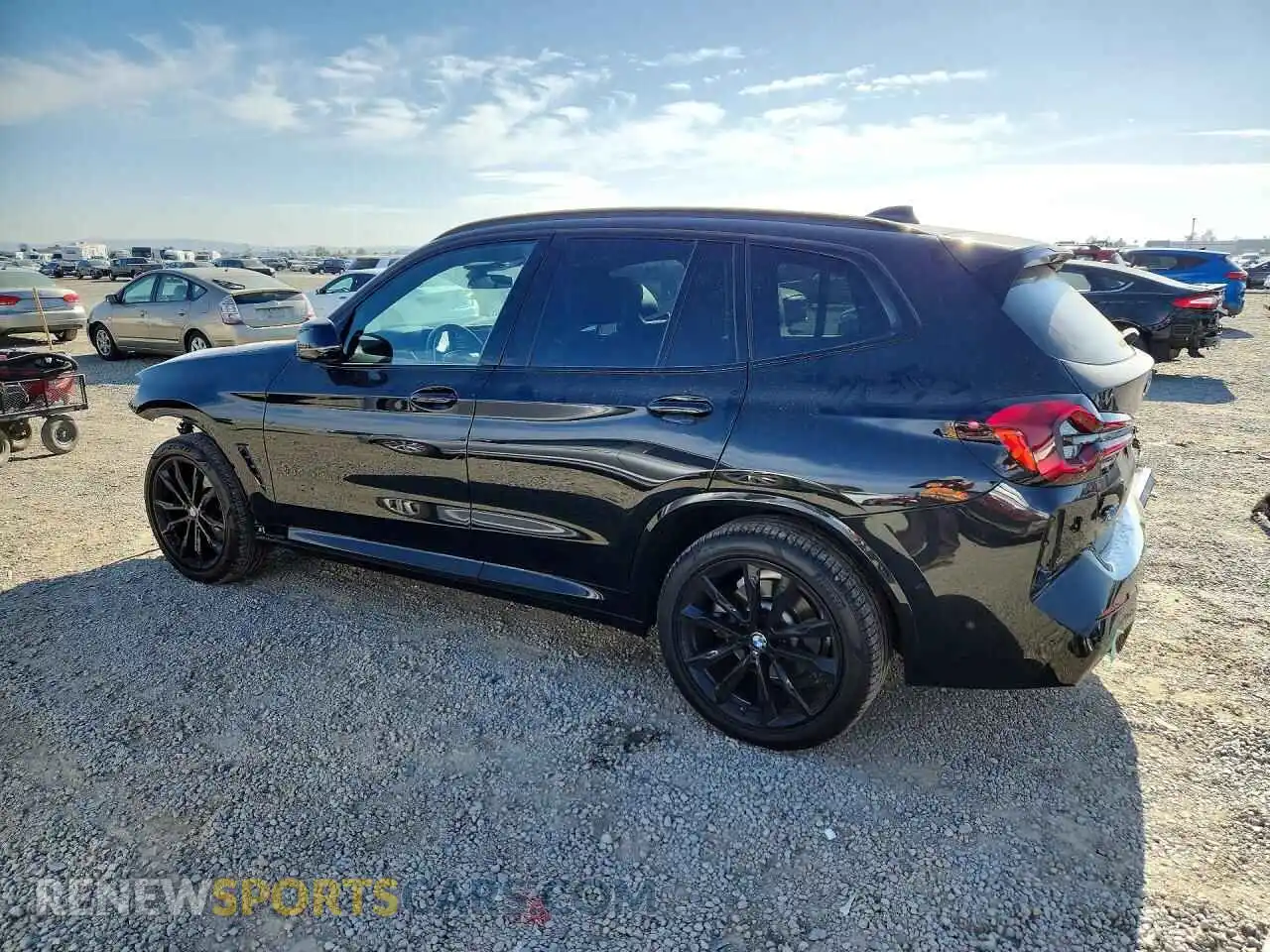 2 Photograph of a damaged car 5UX53DP03R9V02017 BMW X3 2024