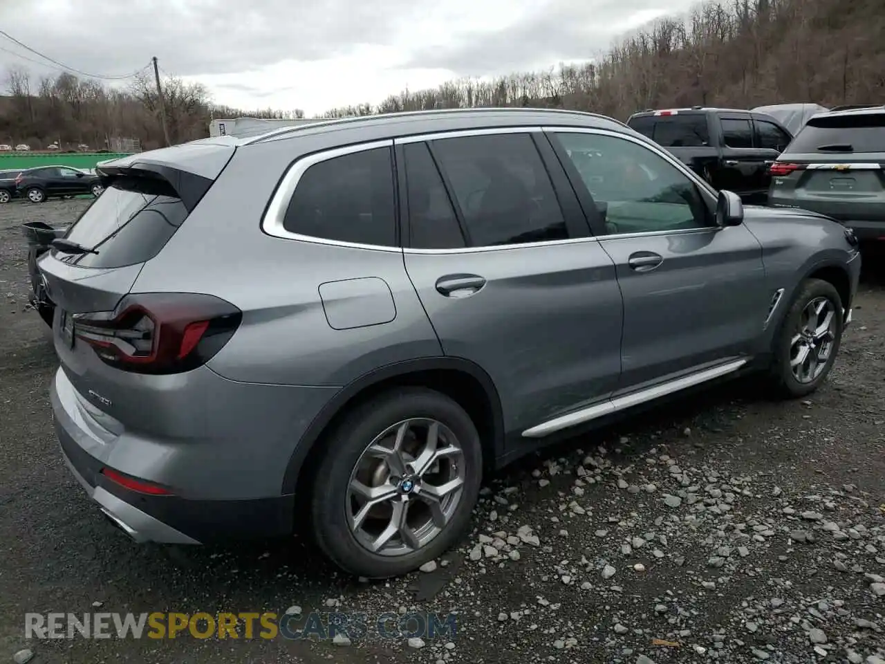 3 Photograph of a damaged car 5UX53DP04R9U62899 BMW X3 2024