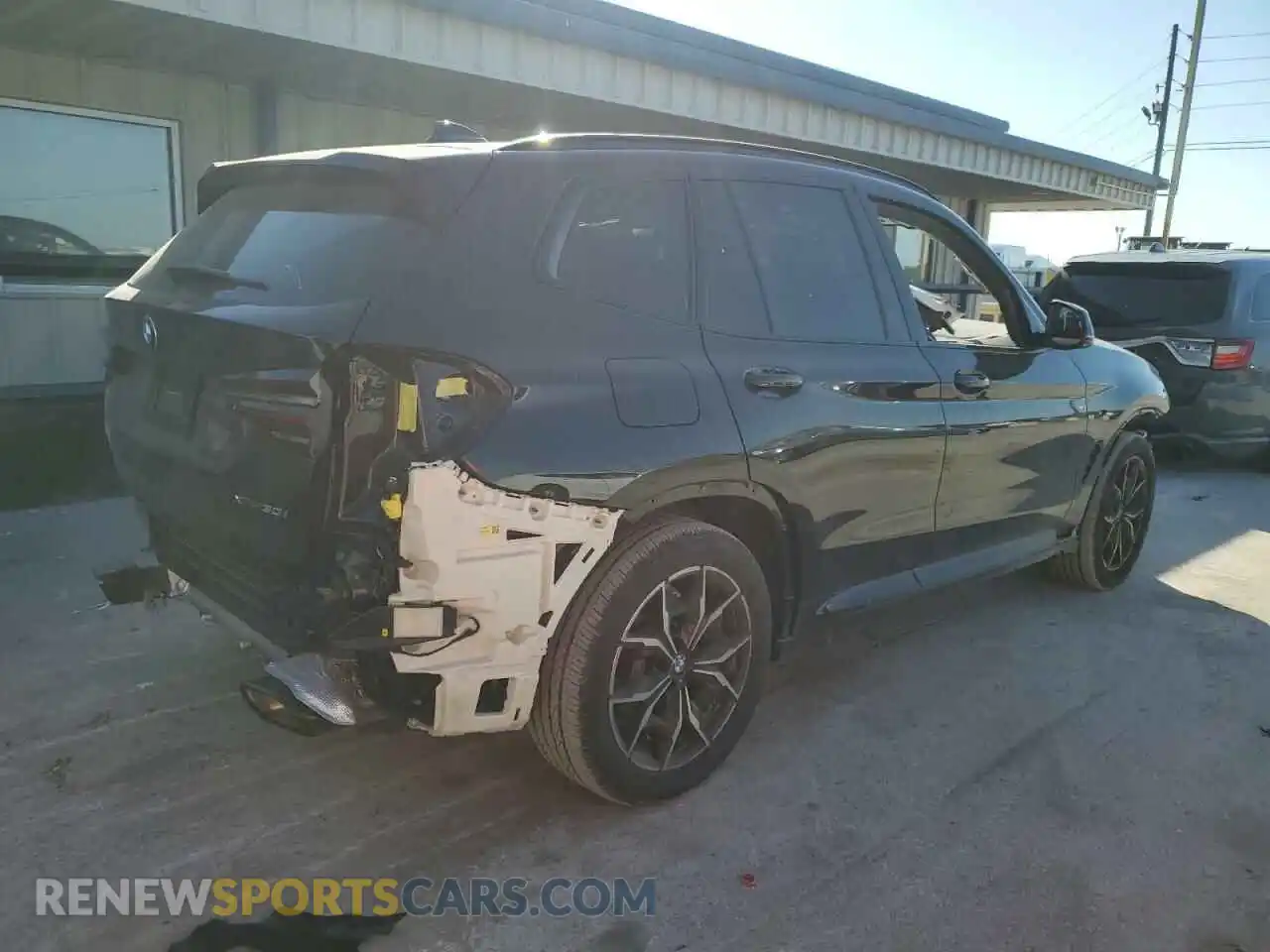 3 Photograph of a damaged car 5UX53DP04R9V52618 BMW X3 2024