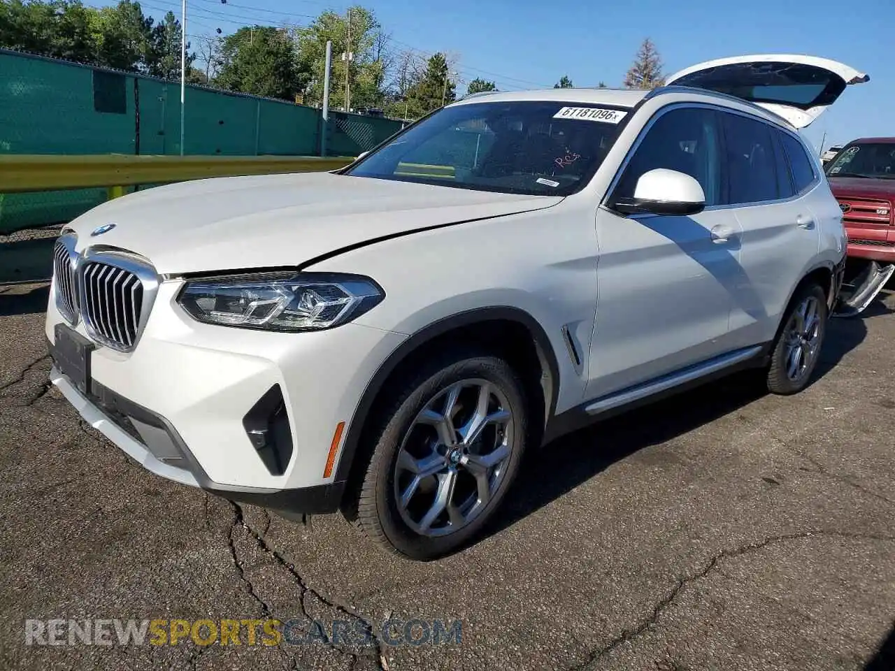 1 Photograph of a damaged car 5UX53DP04R9V67684 BMW X3 2024