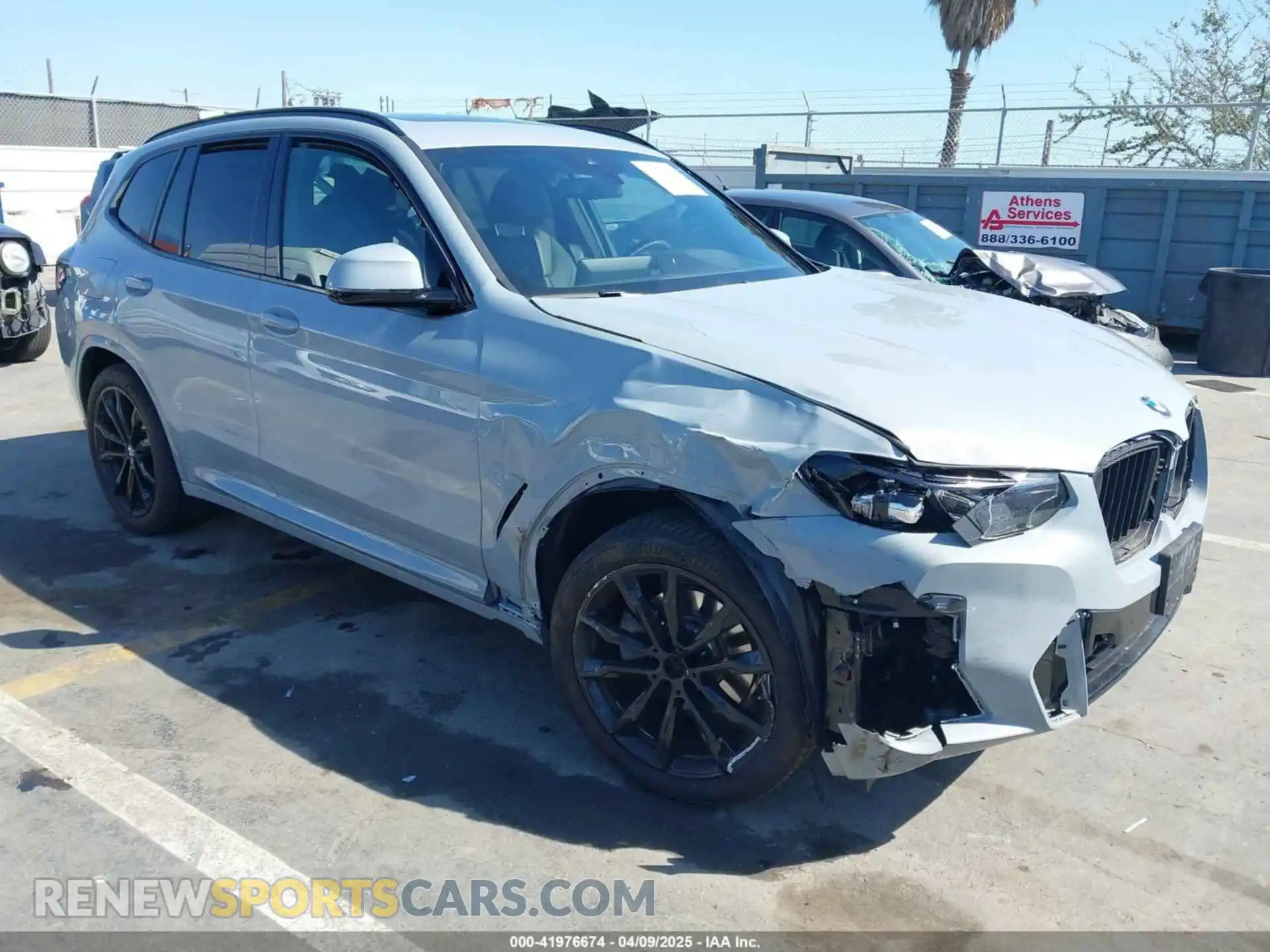 1 Photograph of a damaged car 5UX53DP05R9V31440 BMW X3 2024