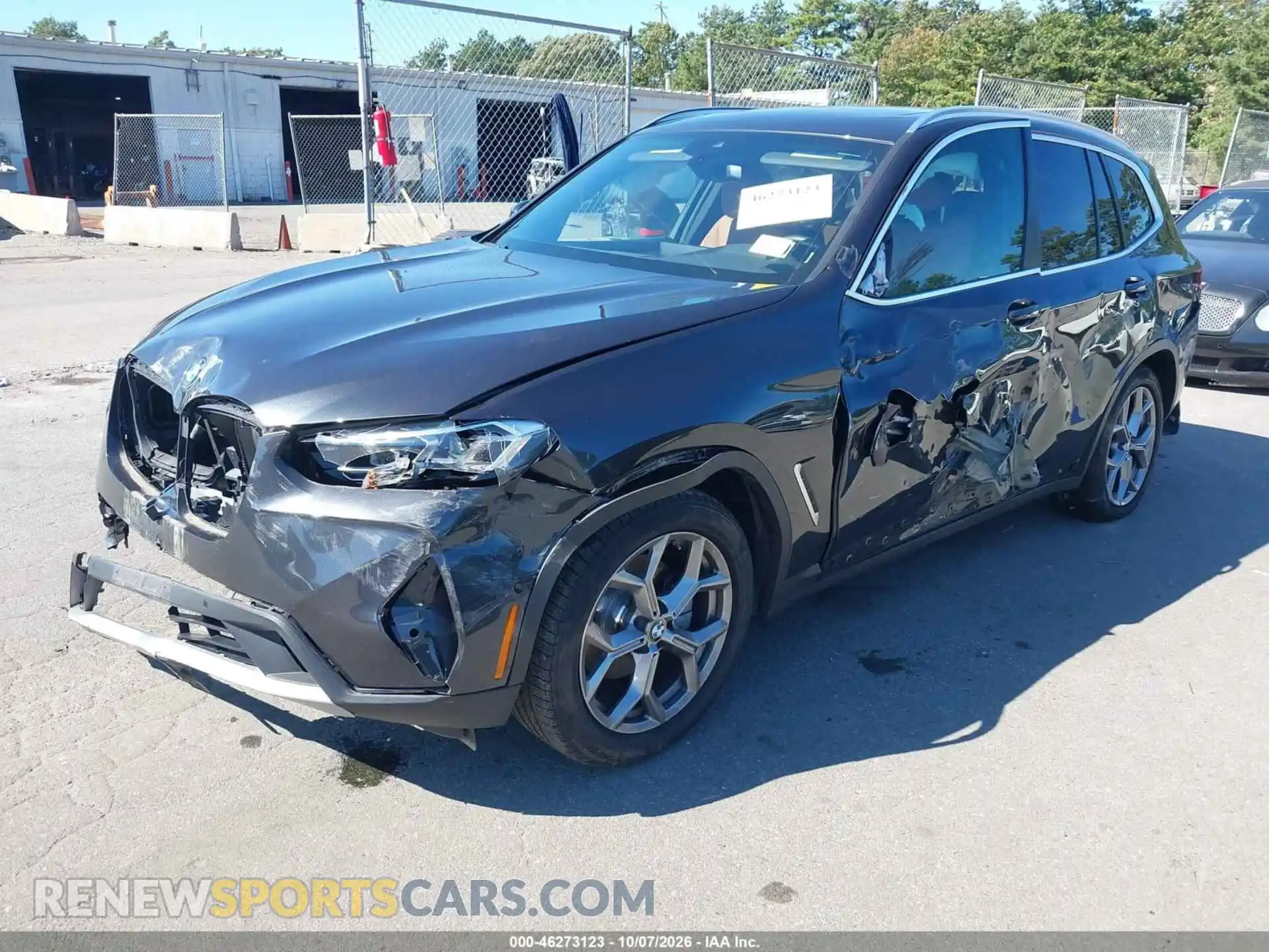 2 Фотография поврежденного автомобиля 5UX53DP05R9W45518 BMW X3 2024