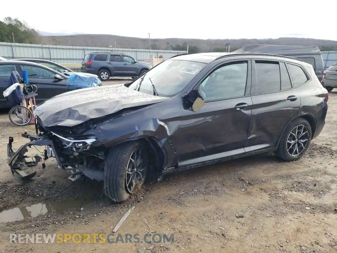 1 Photograph of a damaged car 5UX53DP05R9W55806 BMW X3 2024
