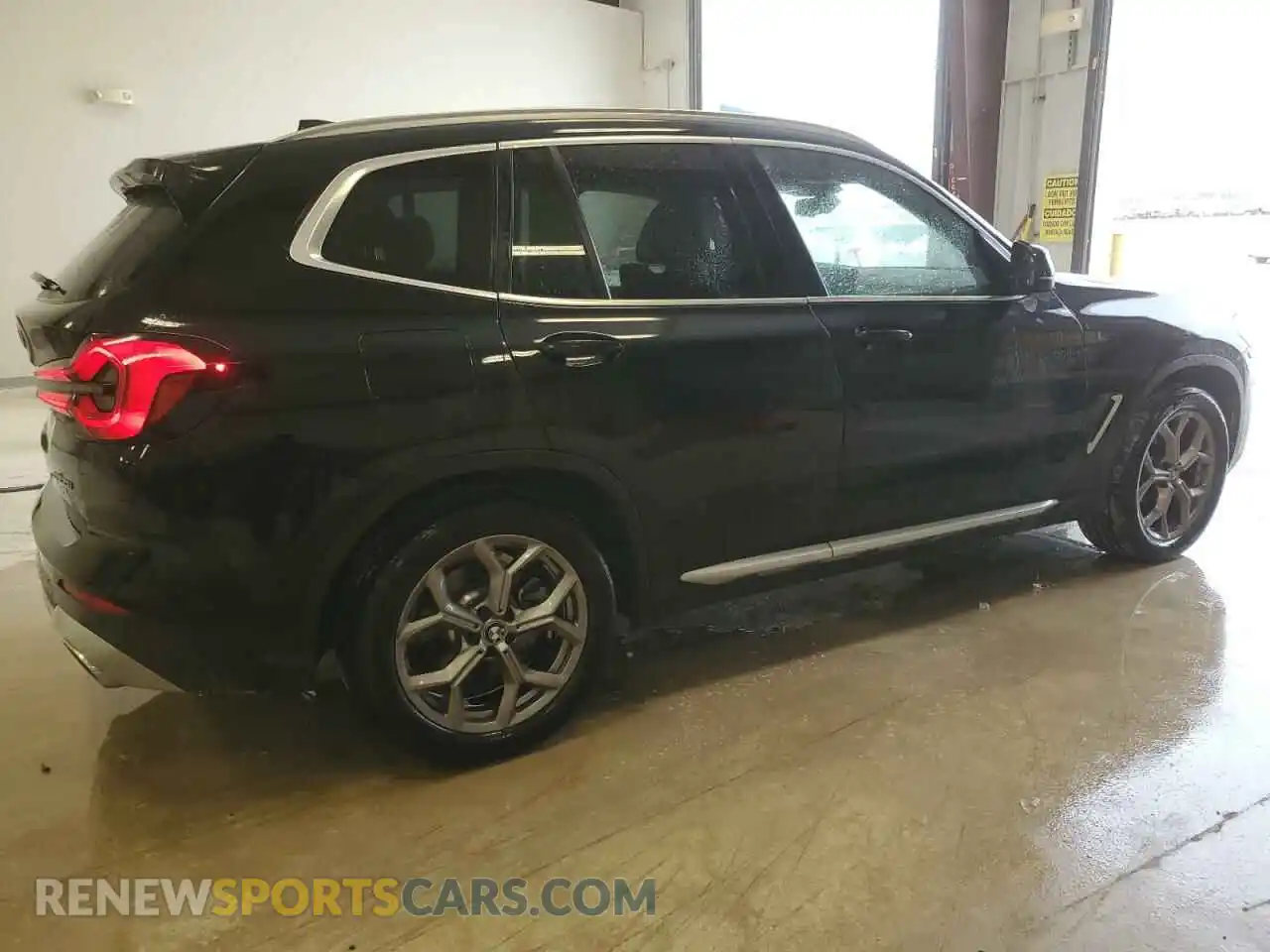 3 Photograph of a damaged car 5UX53DP06R9T88658 BMW X3 2024