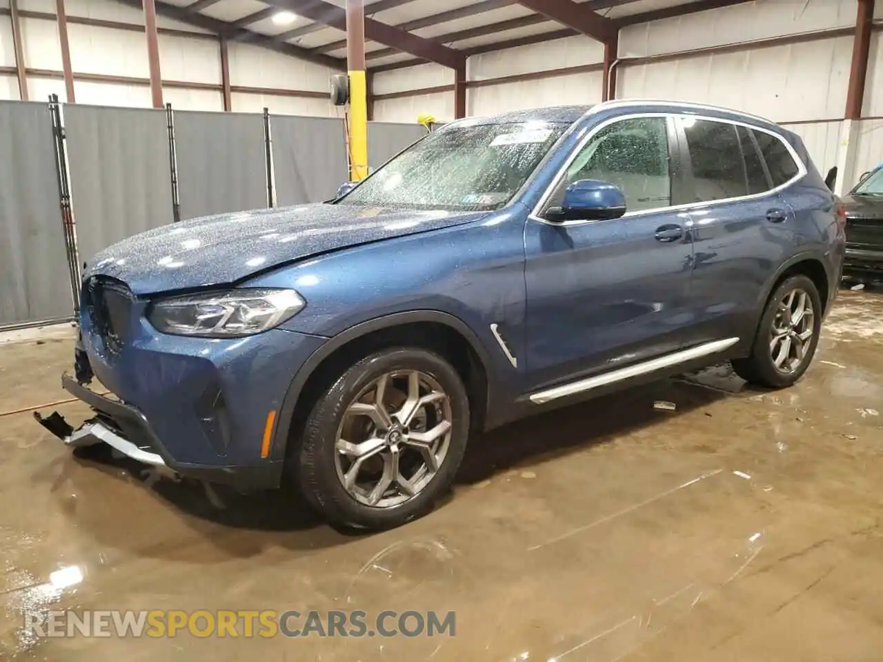 1 Photograph of a damaged car 5UX53DP06R9U95225 BMW X3 2024