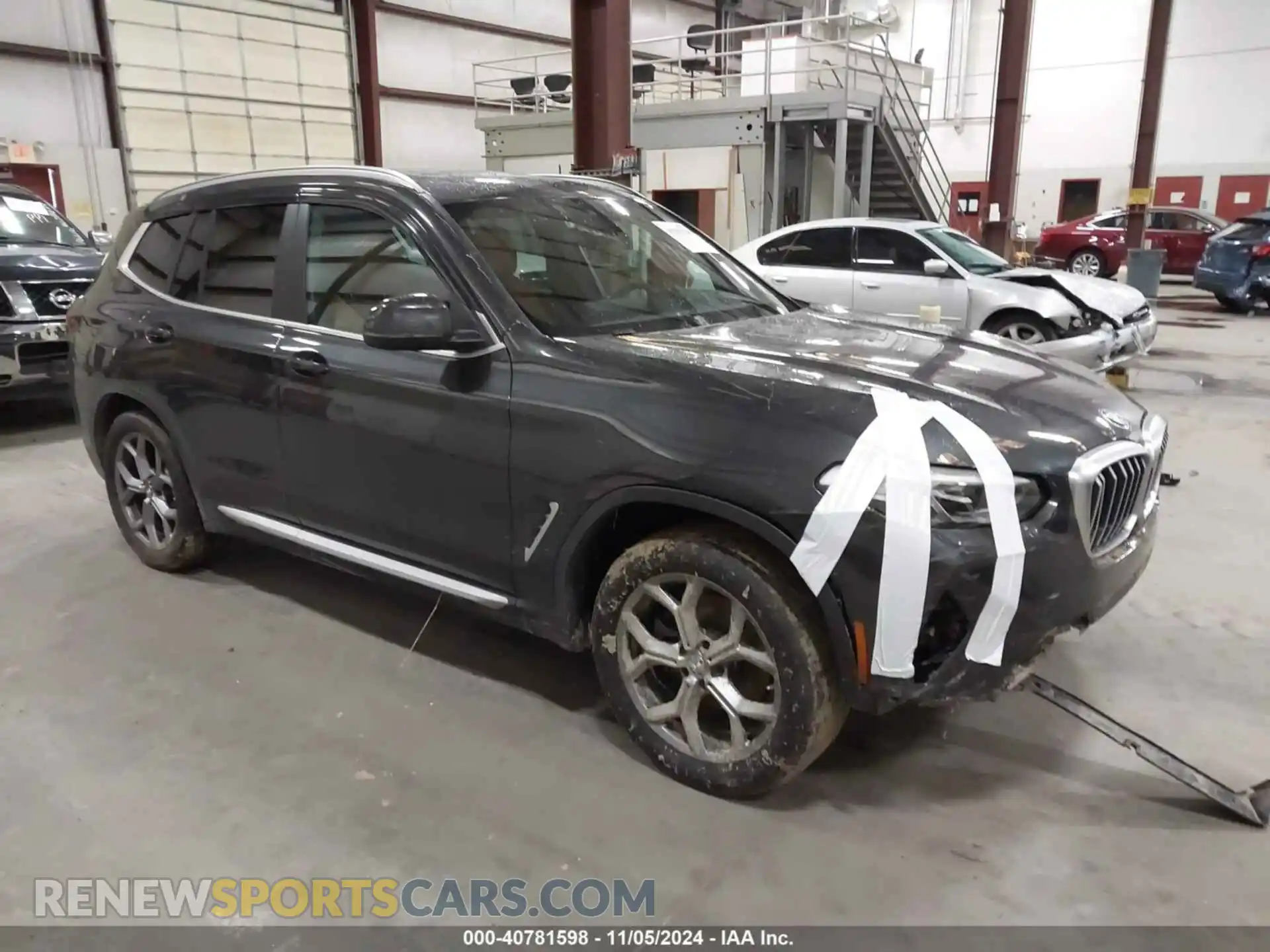 1 Photograph of a damaged car 5UX53DP06R9V76726 BMW X3 2024