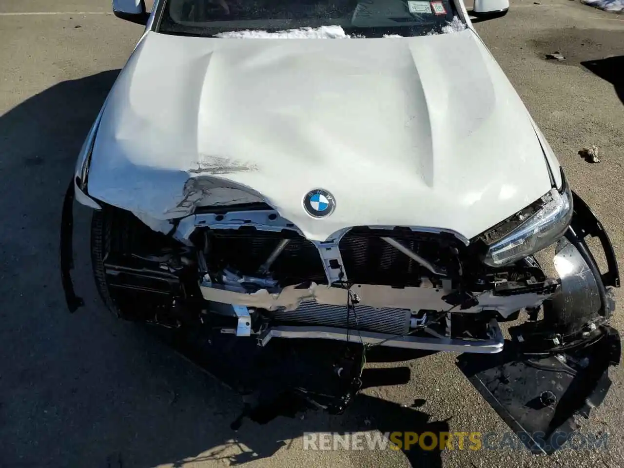 11 Photograph of a damaged car 5UX53DP07R9U93080 BMW X3 2024