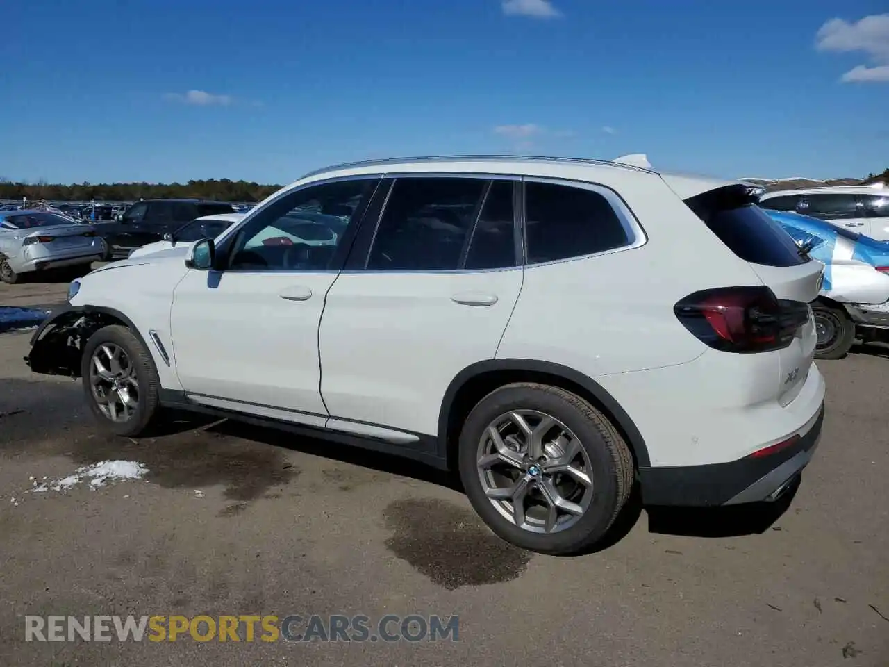 2 Photograph of a damaged car 5UX53DP07R9U93080 BMW X3 2024