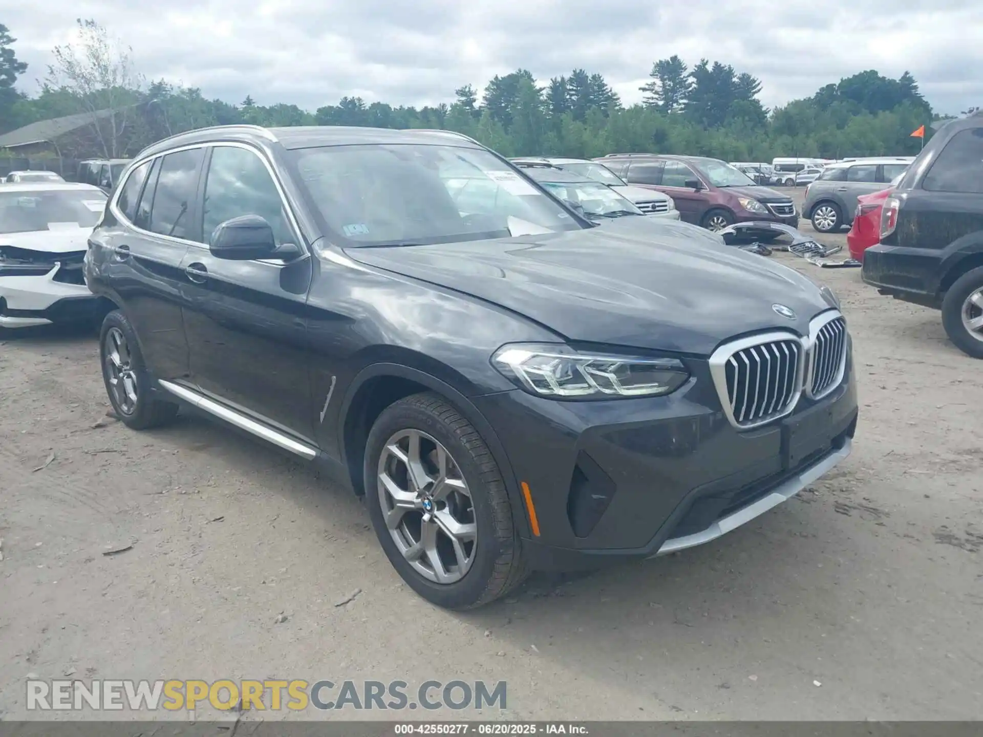 1 Photograph of a damaged car 5UX53DP07R9V12629 BMW X3 2024