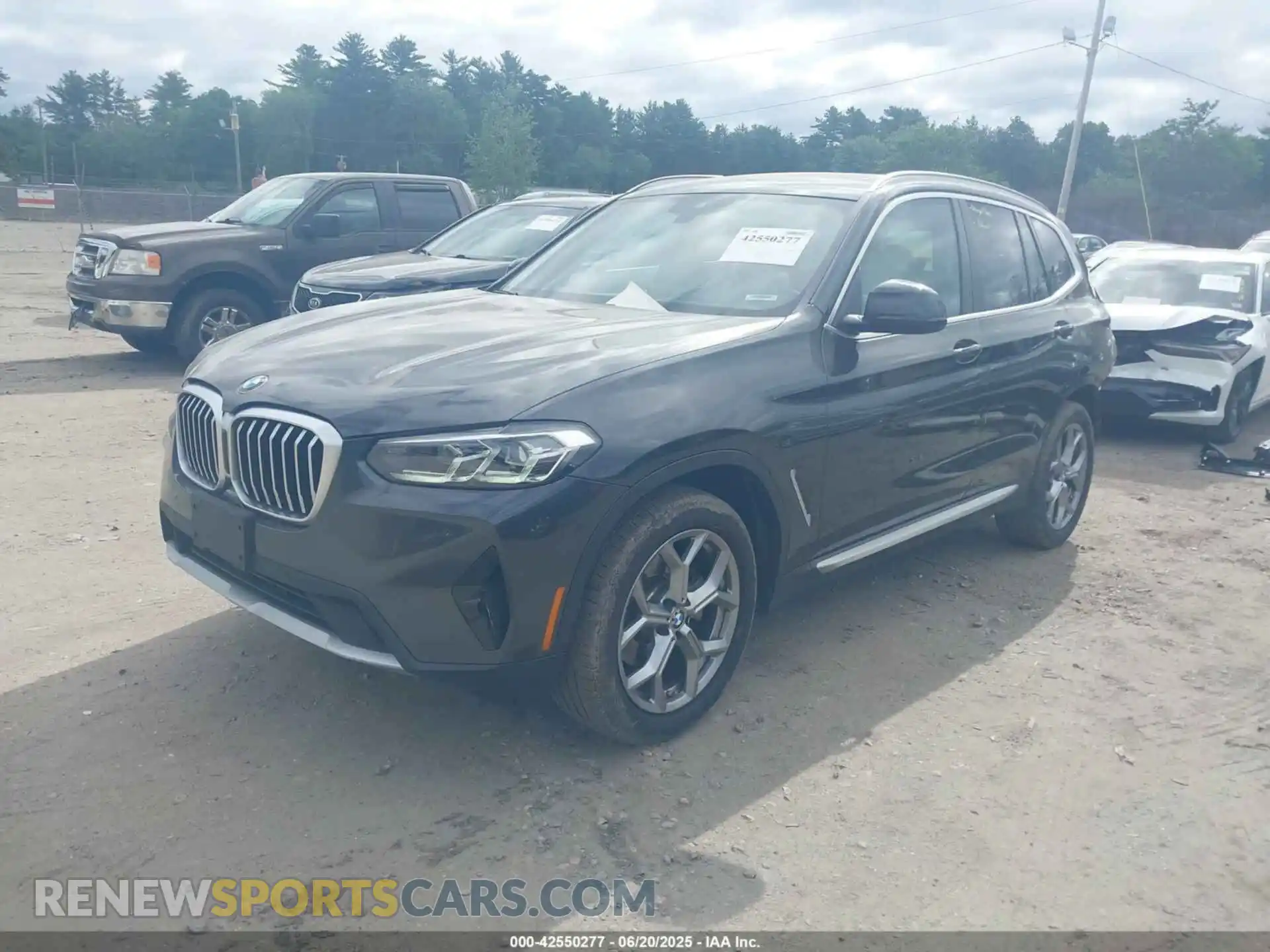 2 Photograph of a damaged car 5UX53DP07R9V12629 BMW X3 2024