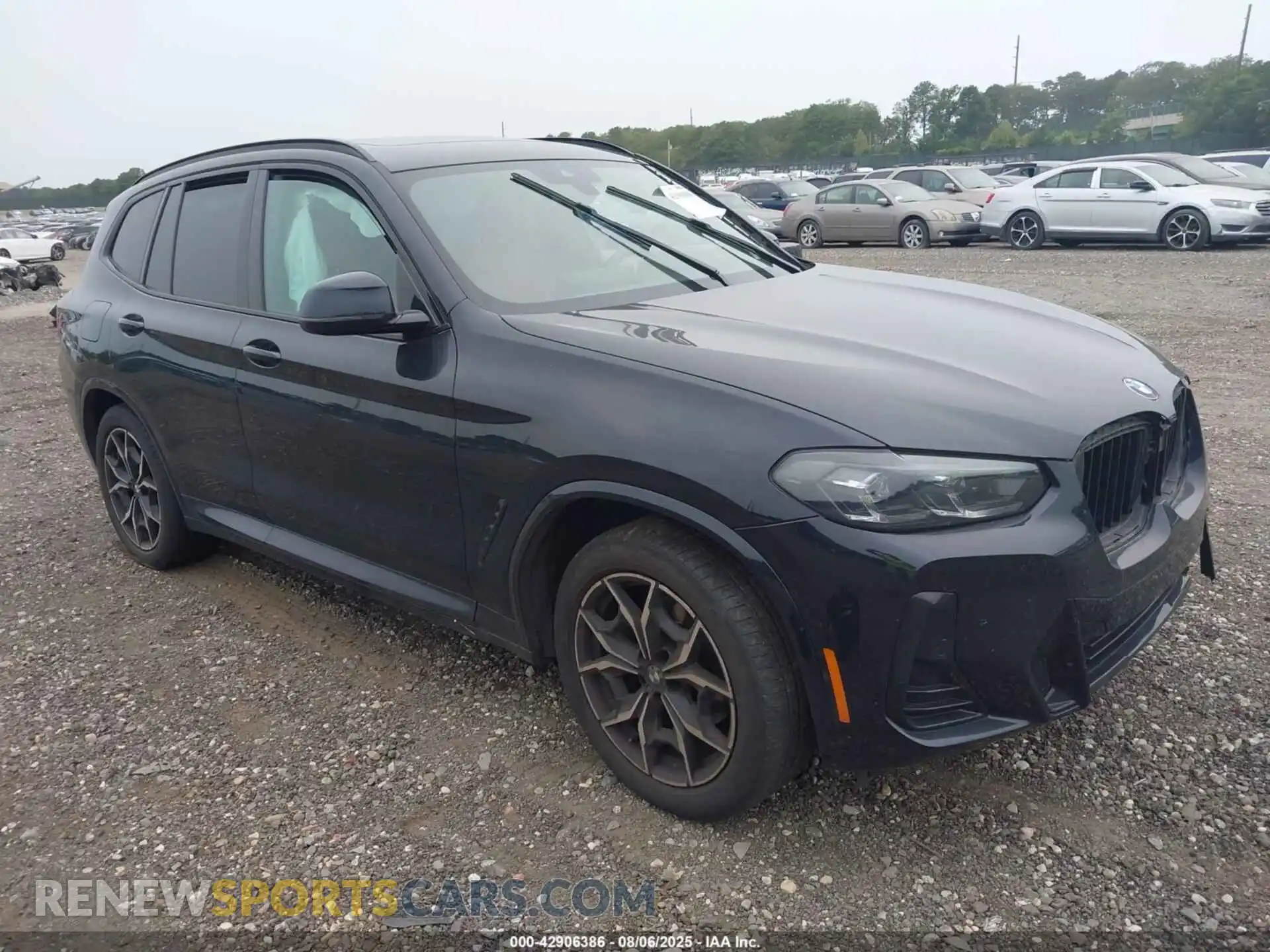 1 Photograph of a damaged car 5UX53DP07R9W09149 BMW X3 2024