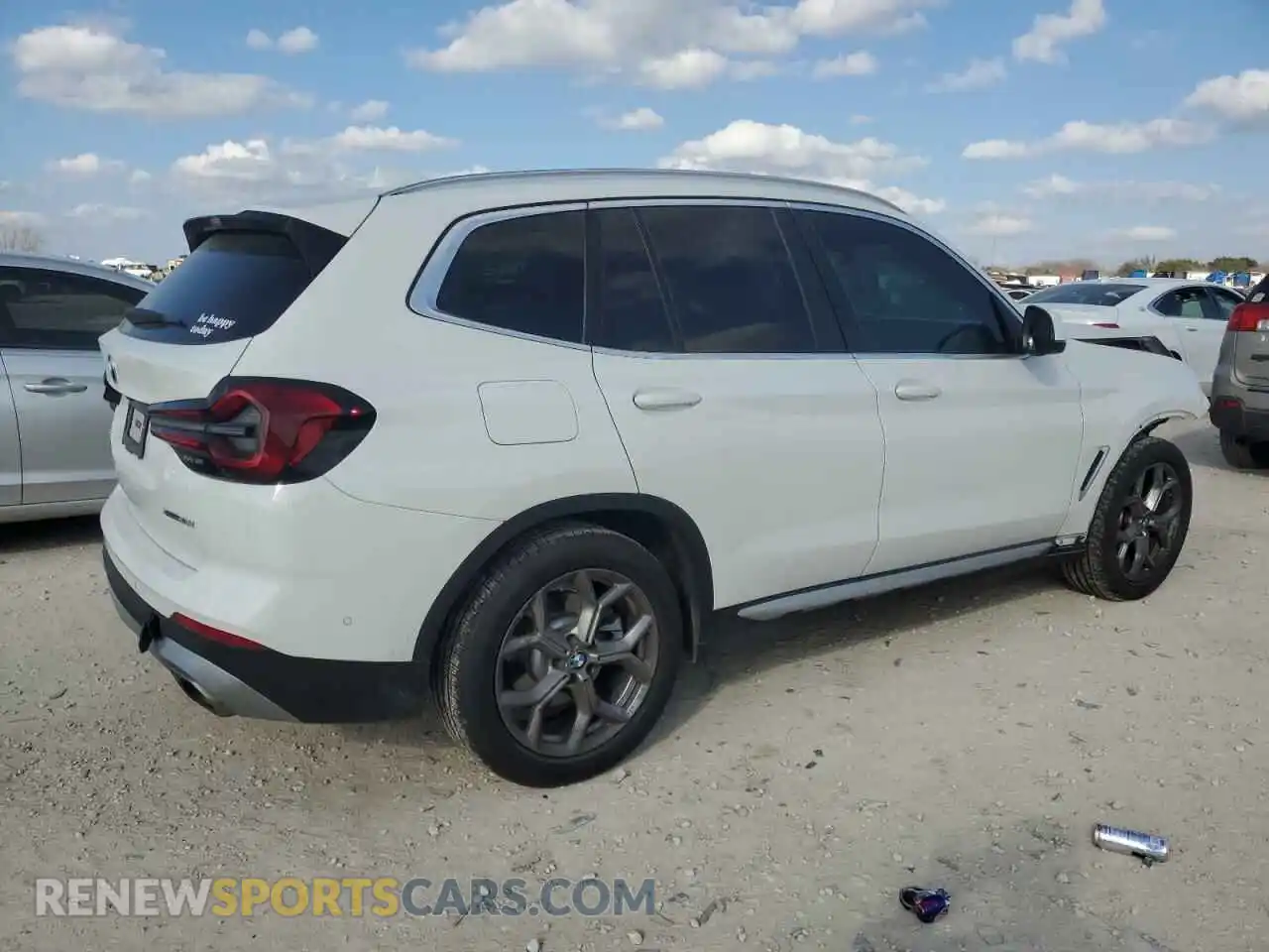 3 Photograph of a damaged car 5UX53DP08R9T75944 BMW X3 2024