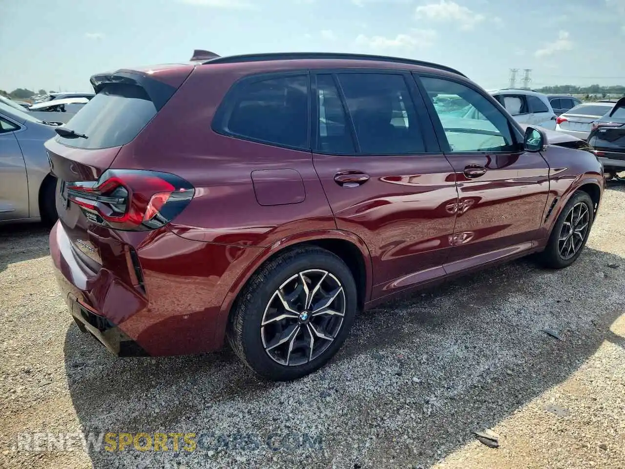 3 Photograph of a damaged car 5UX53DP08R9U71203 BMW X3 2024