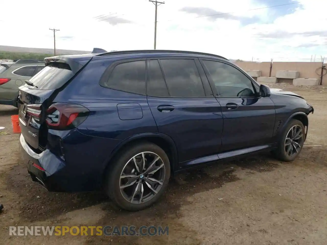 3 Photograph of a damaged car 5UX53DP08R9U76434 BMW X3 2024
