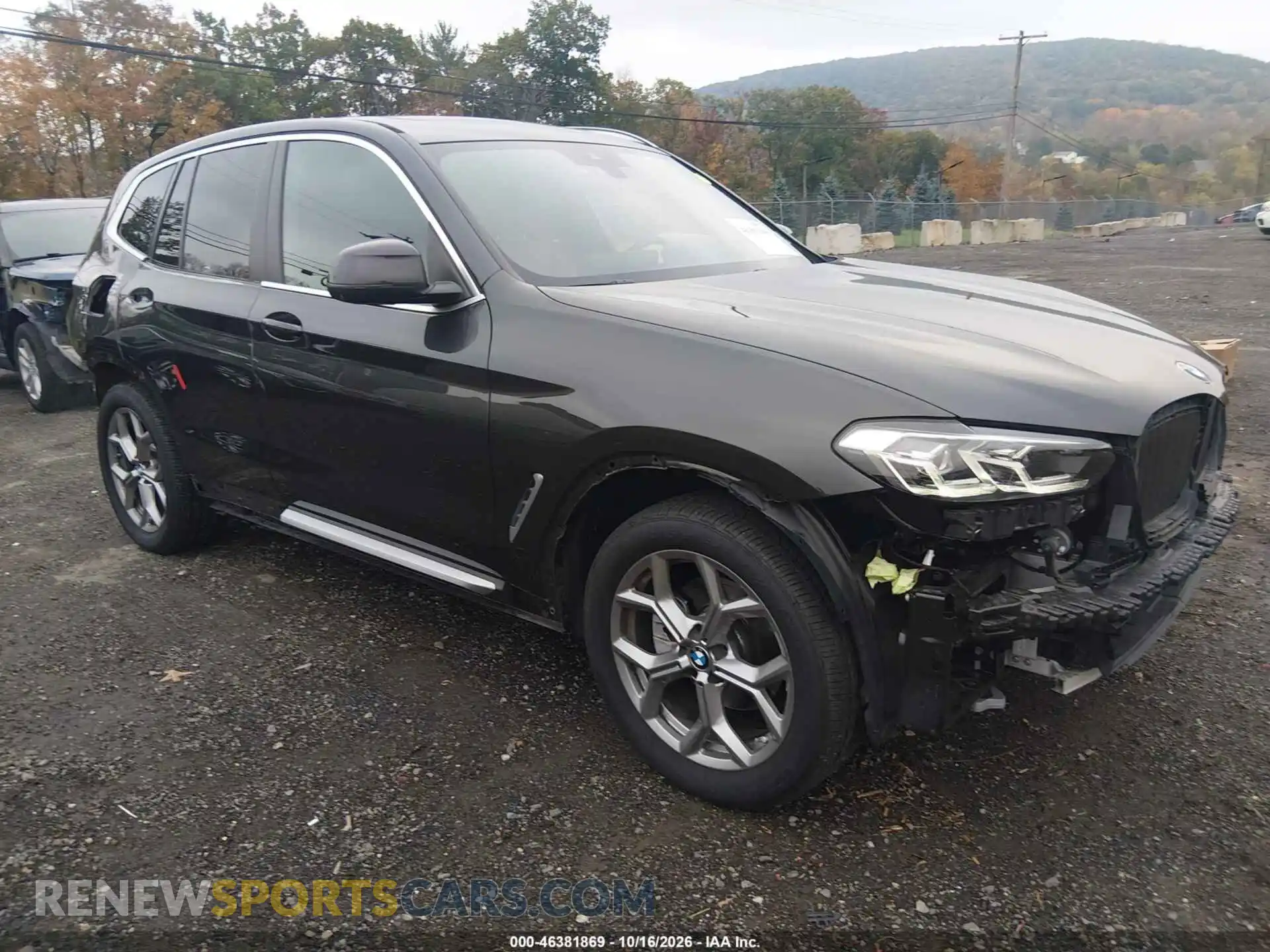 1 Photograph of a damaged car 5UX53DP08R9W57677 BMW X3 2024