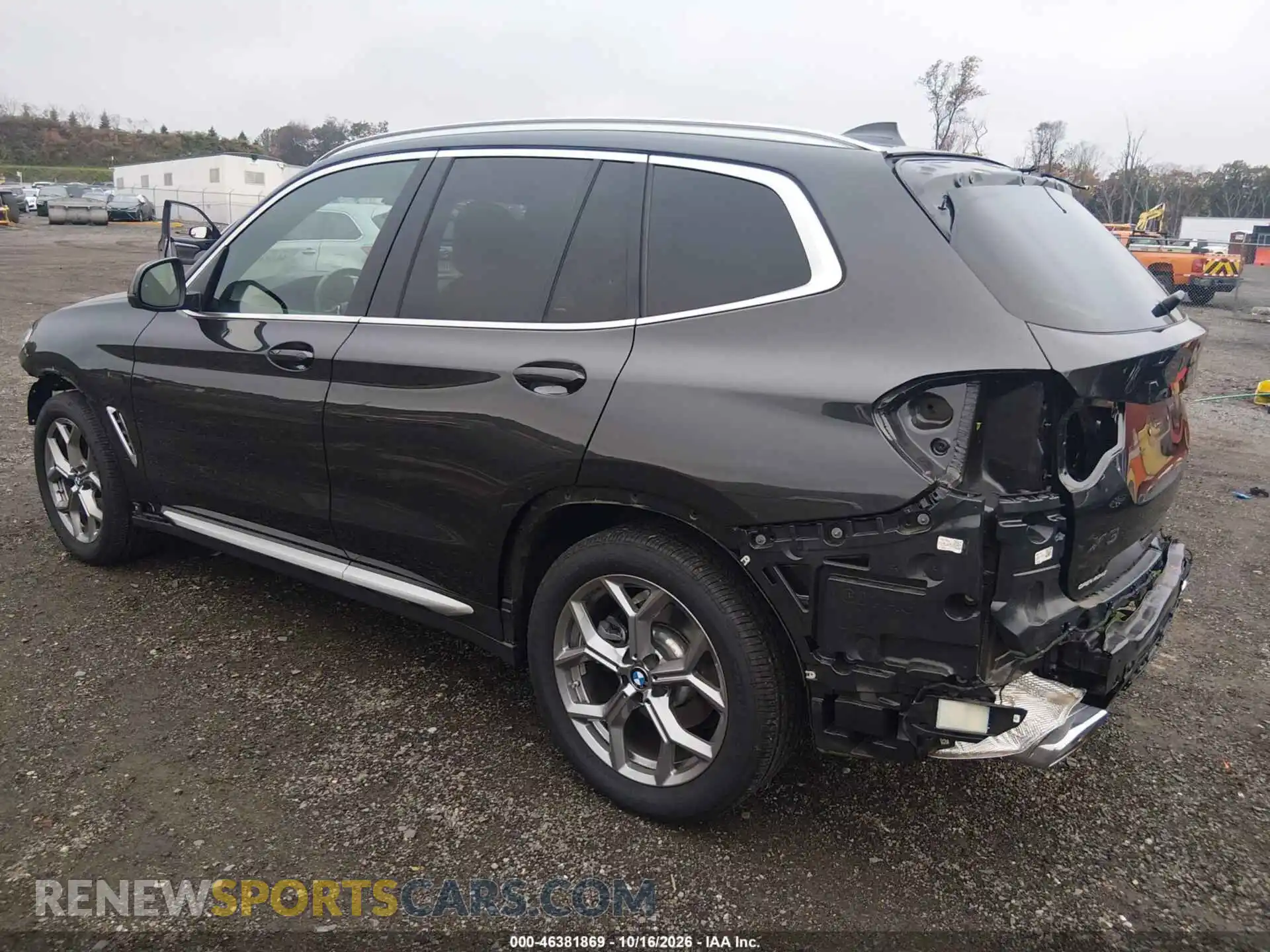 3 Photograph of a damaged car 5UX53DP08R9W57677 BMW X3 2024