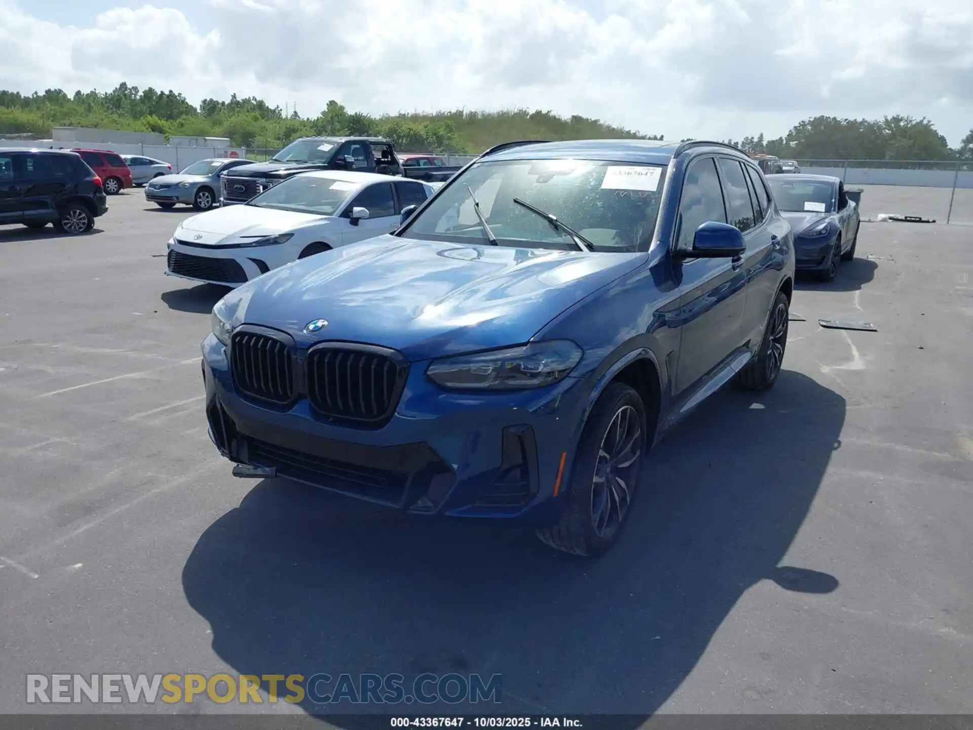 2 Photograph of a damaged car 5UX53DP09R9T86533 BMW X3 2024