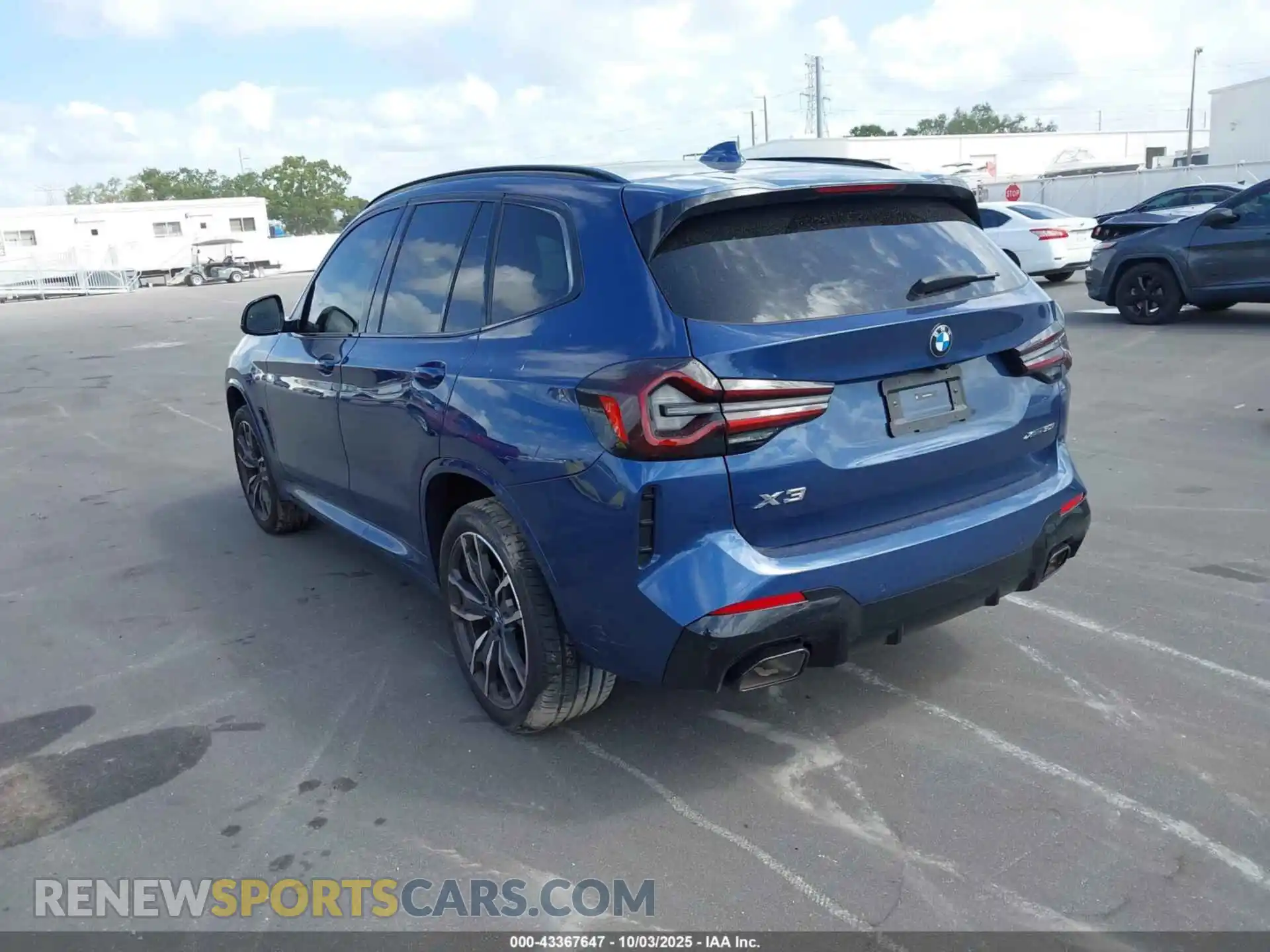 3 Photograph of a damaged car 5UX53DP09R9T86533 BMW X3 2024