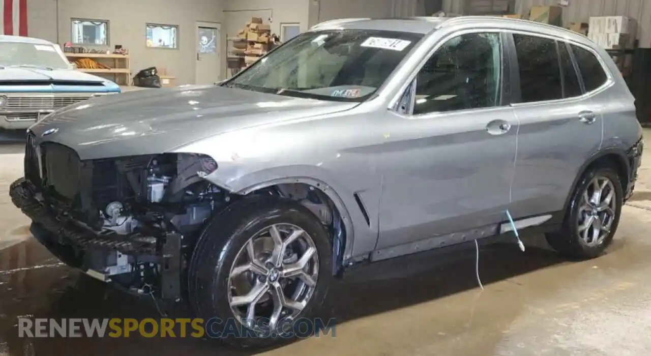 1 Photograph of a damaged car 5UX53DP09R9V75408 BMW X3 2024
