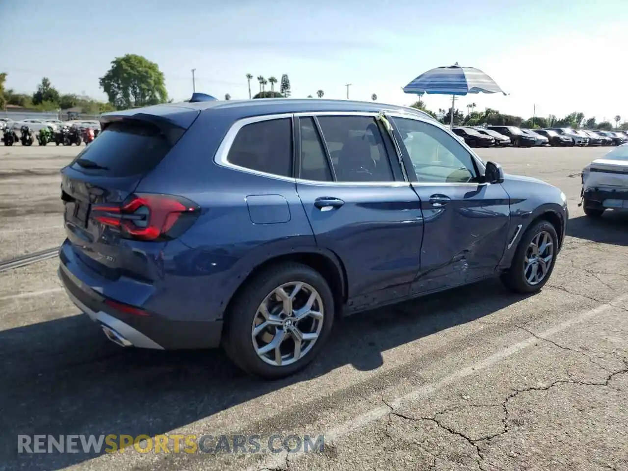 3 Photograph of a damaged car 5UX53DP09R9W73824 BMW X3 2024