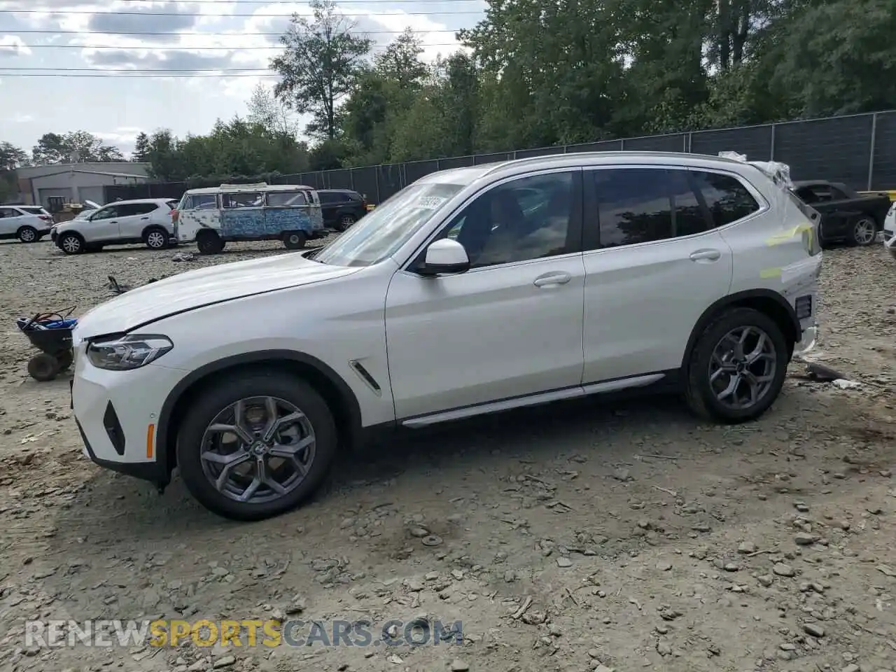 1 Photograph of a damaged car 5UX53DP09R9W94608 BMW X3 2024