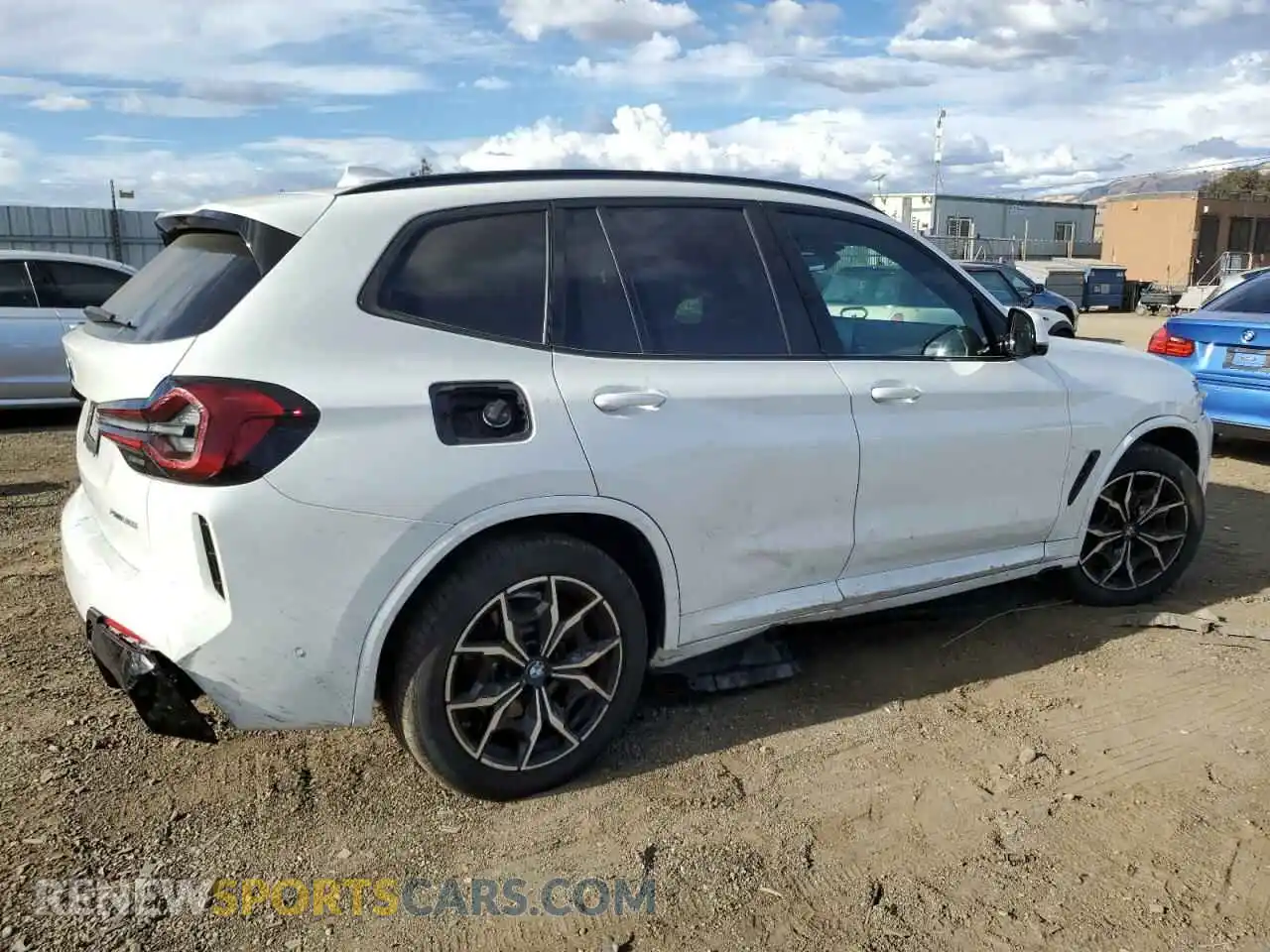 3 Photograph of a damaged car 5UX53DP0XR9T57400 BMW X3 2024