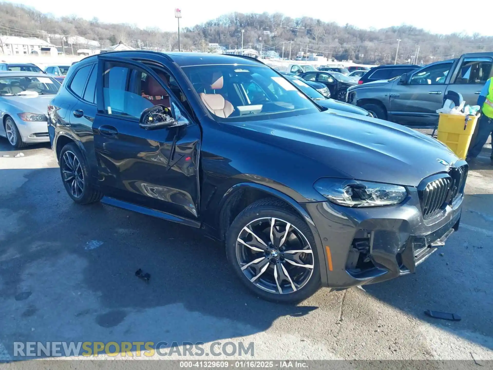 1 Photograph of a damaged car 5UX53DP0XR9T83432 BMW X3 2024