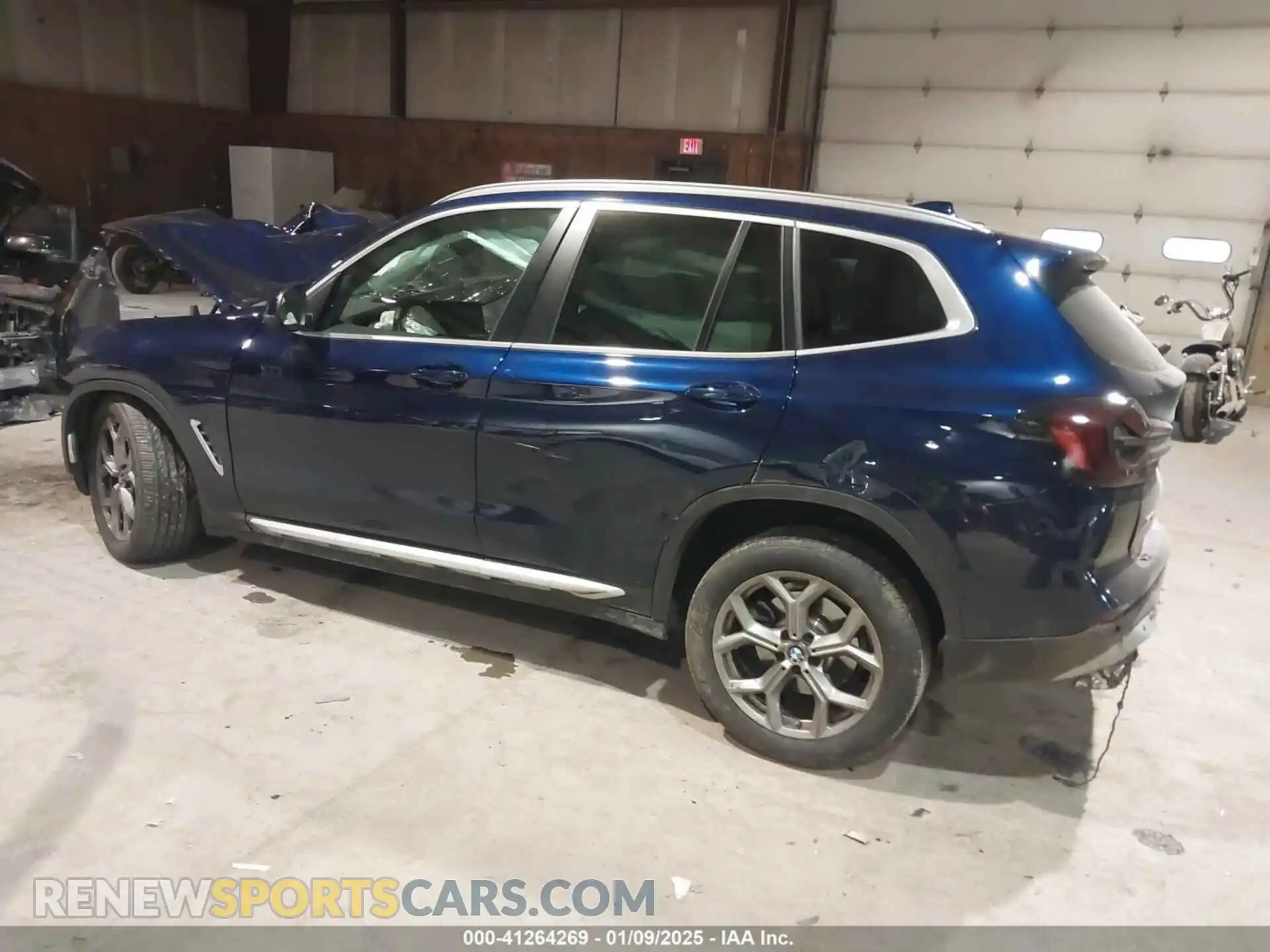 3 Photograph of a damaged car 5UX53DP0XR9U76113 BMW X3 2024