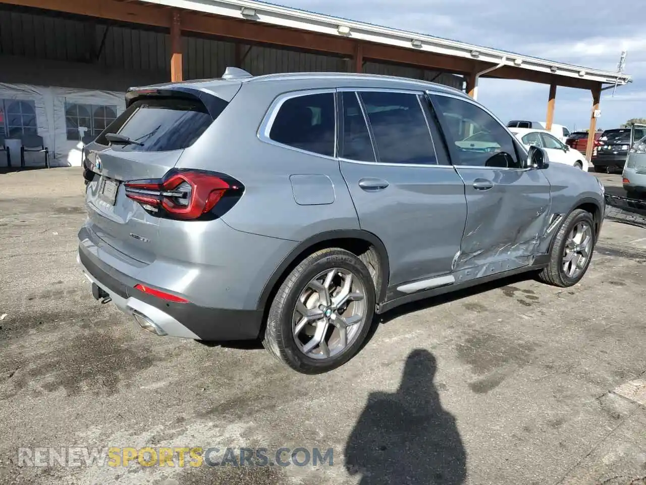 3 Photograph of a damaged car 5UX53DP0XR9W09355 BMW X3 2024
