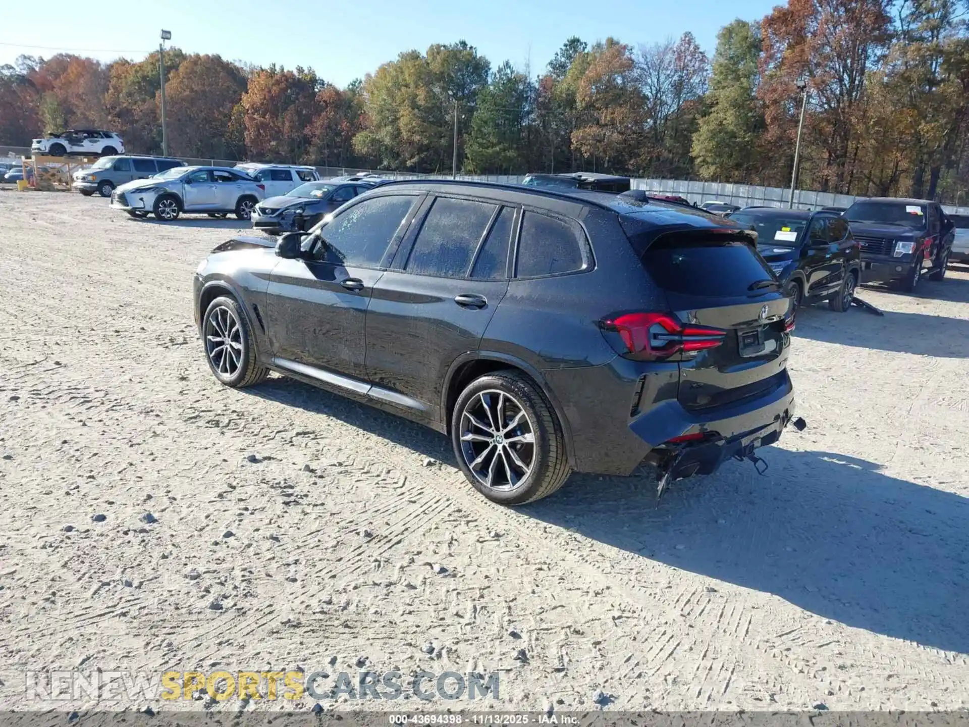 3 Photograph of a damaged car 5UX83DP01R9X18641 BMW X3 2024