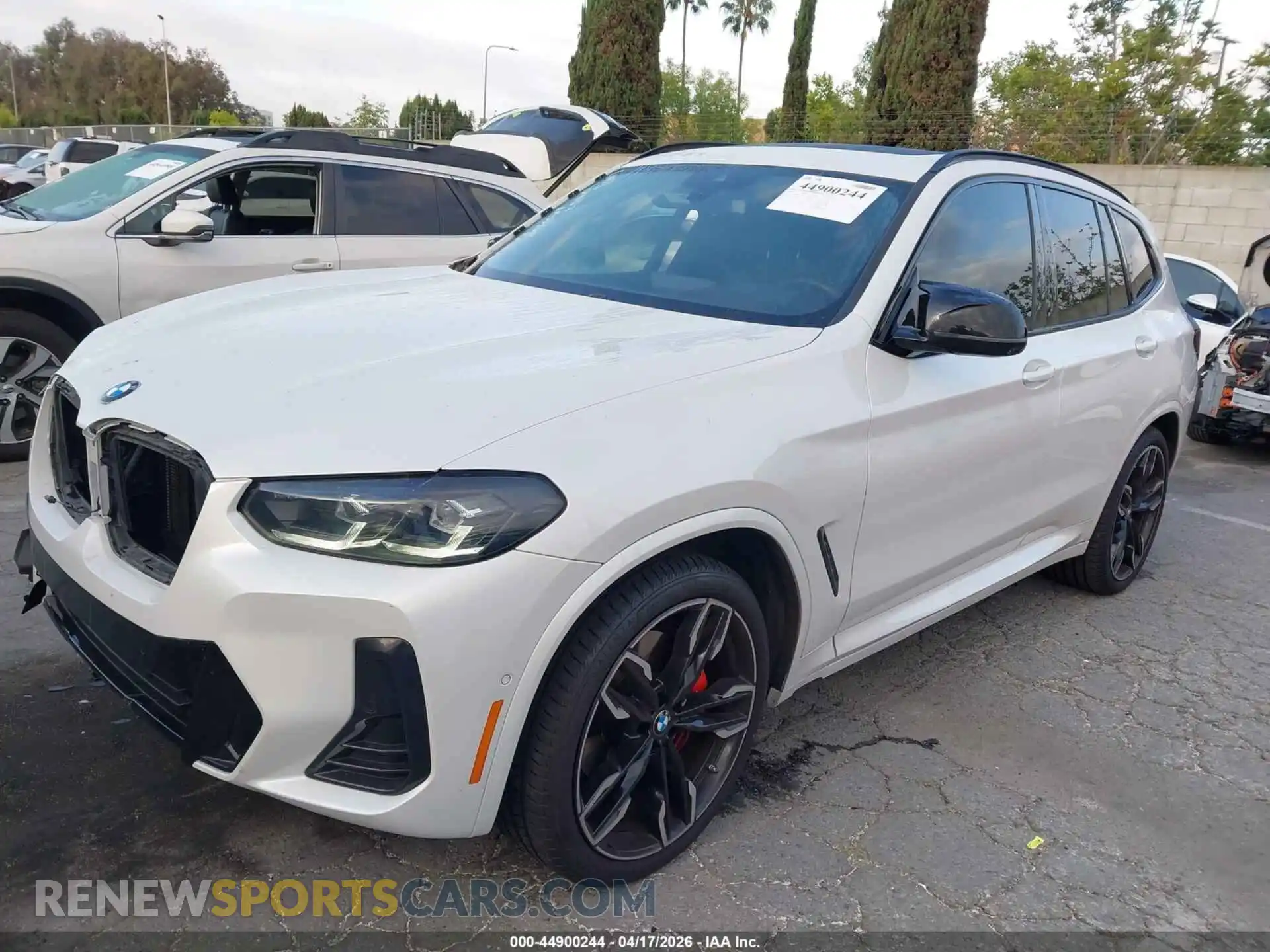 2 Photograph of a damaged car 5UX83DP05R9T52344 BMW X3 2024