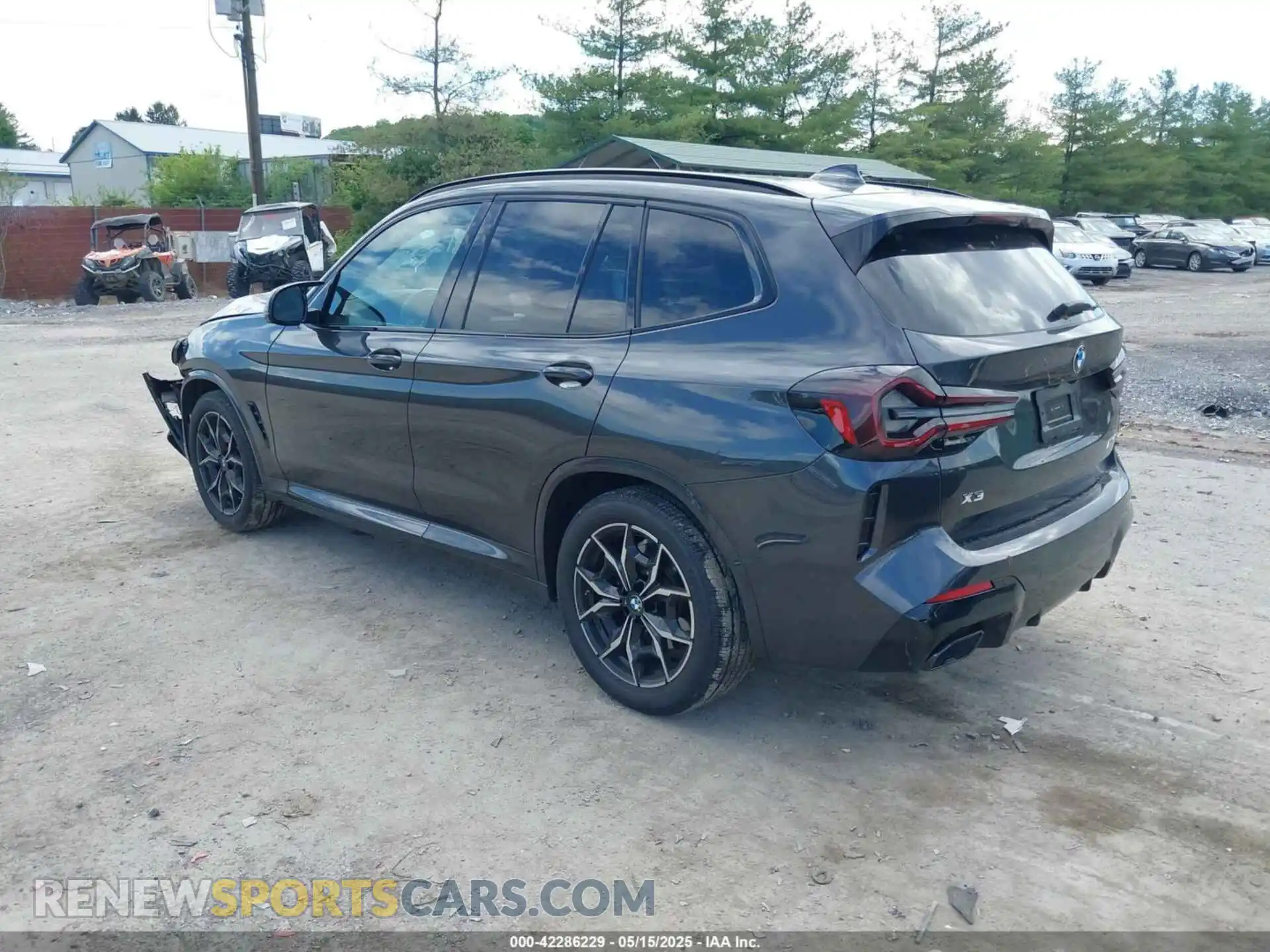 3 Photograph of a damaged car 5UX83DP05R9V58294 BMW X3 2024