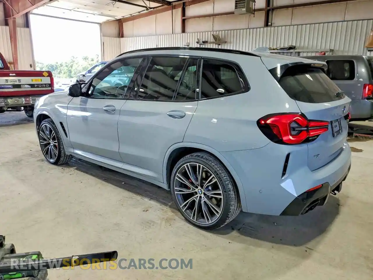 2 Photograph of a damaged car 5UX83DP06R9T43538 BMW X3 2024