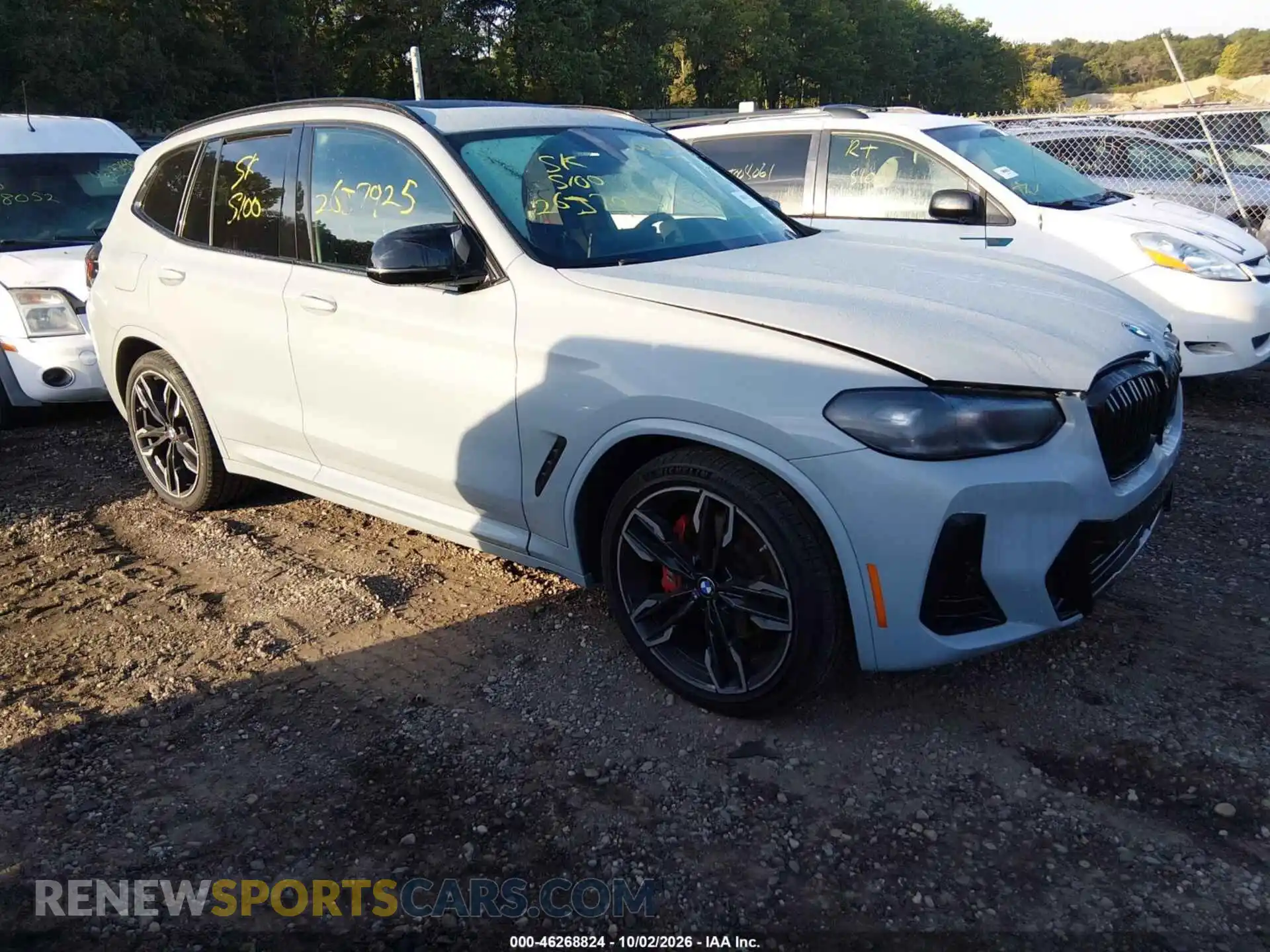 1 Photograph of a damaged car 5UX83DP06R9T58900 BMW X3 2024